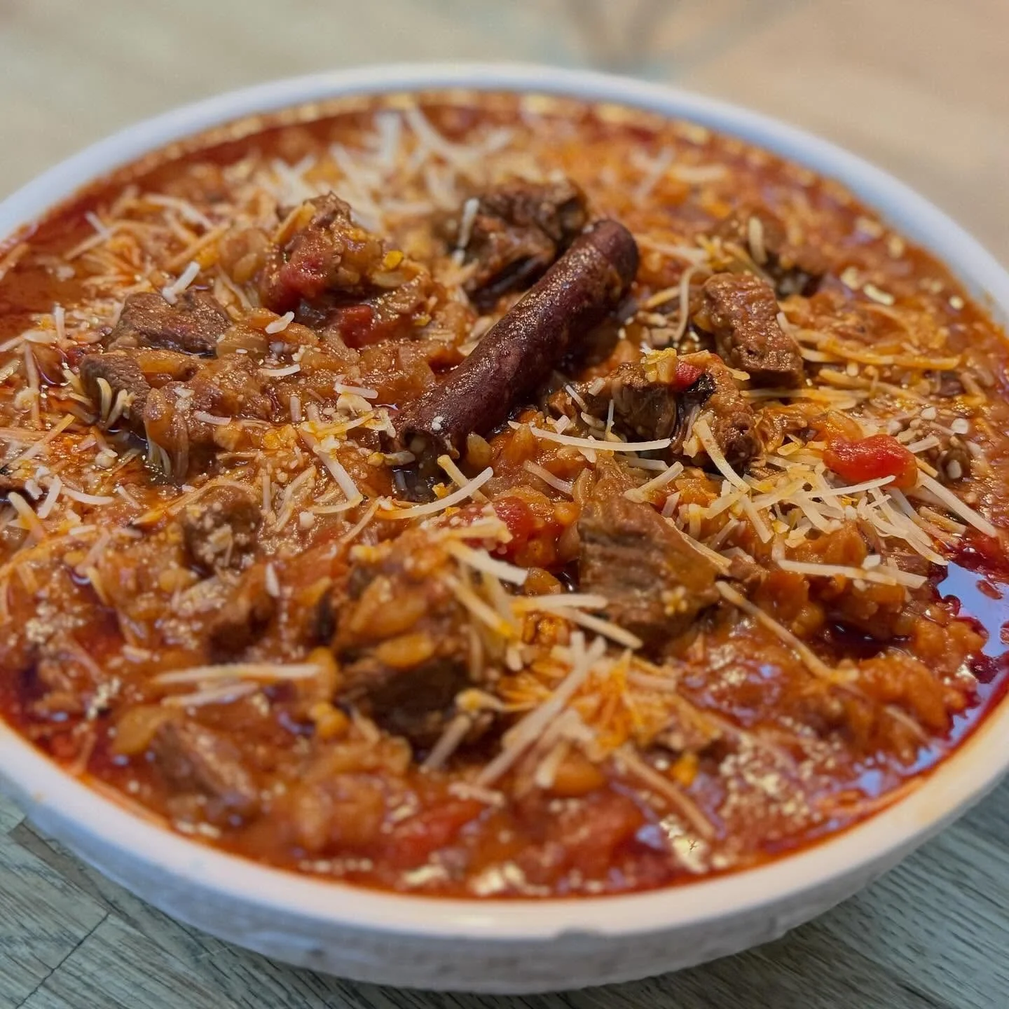 Youvetsi. Beef stew with orzo. 
&bull;
Go to my profile and tap on https://bio.site/livingdelishandnutrish for my recipes  #Chef #ChefHacks  #healthcoachlife #Paleo #PaleoDiet #PaleoRecipes  #GlutenFree #GrainFree #SoyFree #DairyFree #Hashimotos #Gut