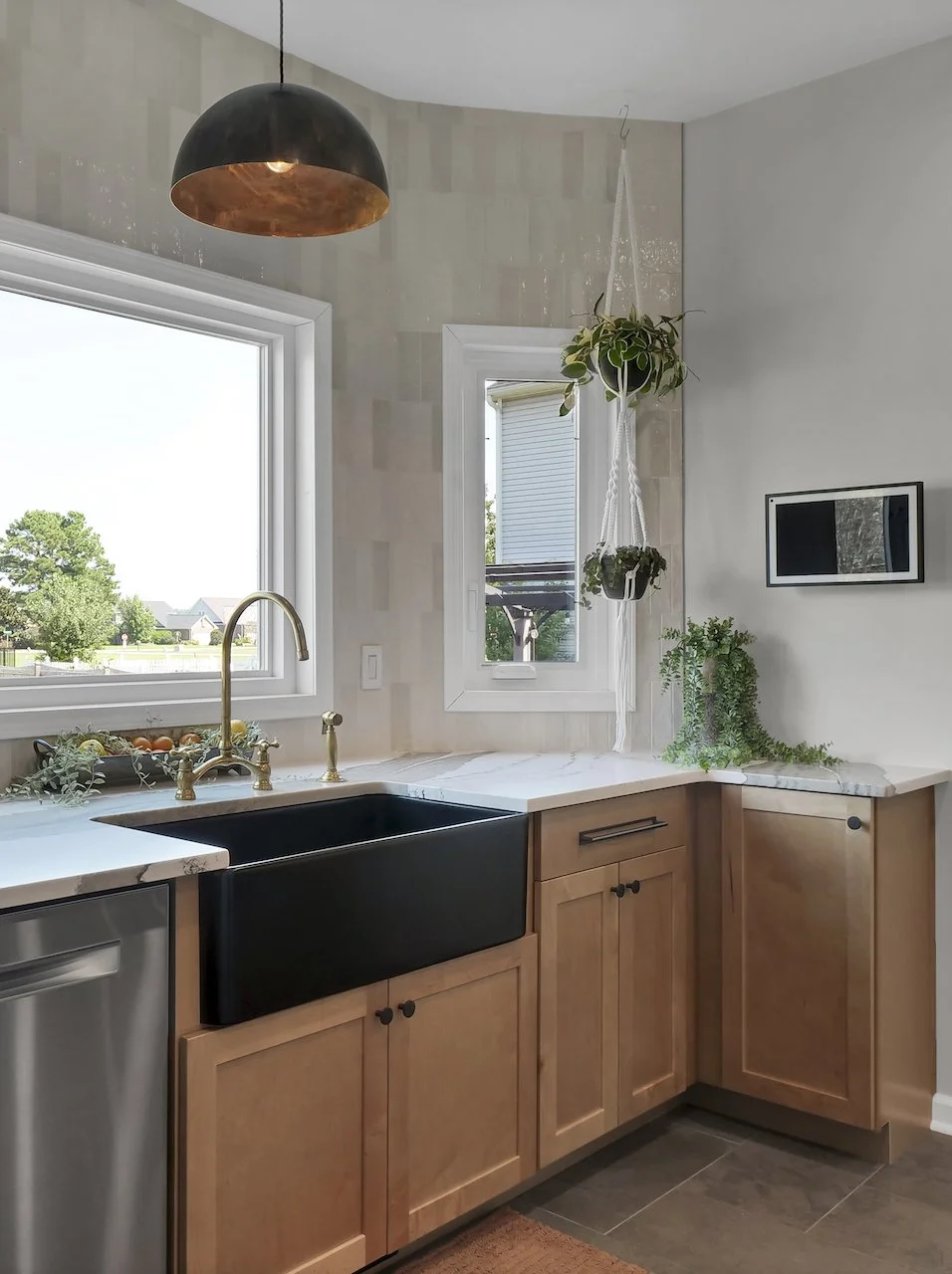 Modern Kitchen Design by New River Cabinets and Design