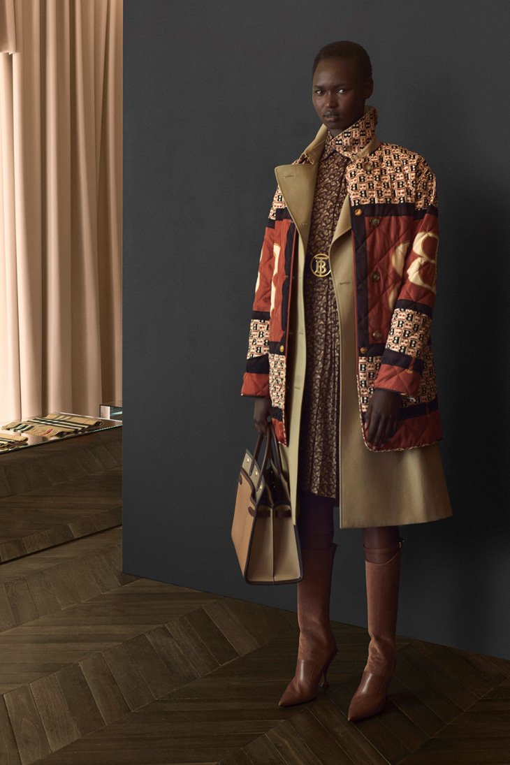 9089_Burberry_Lookbook_Resort20 (15).jpg