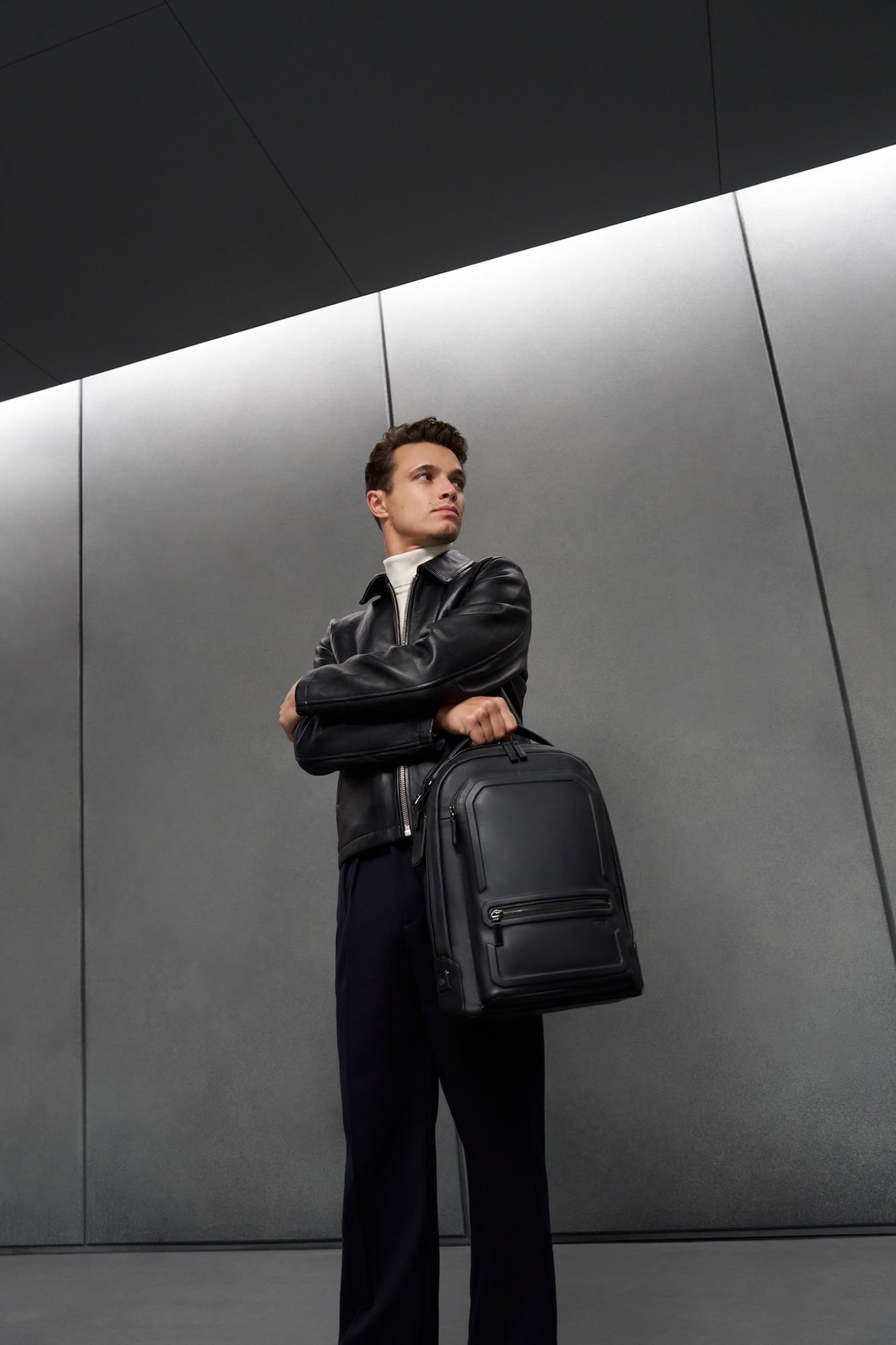 TUMI_ALPHA_HERO_02.jpg