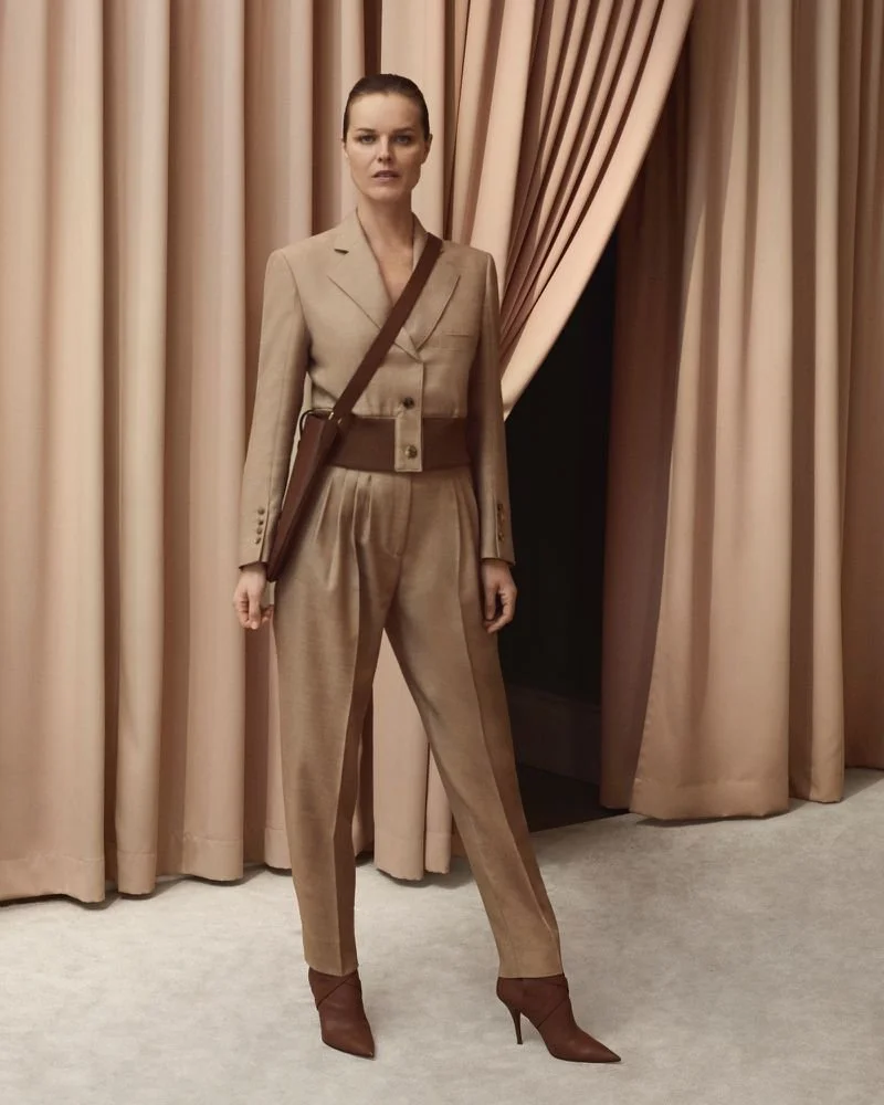 9089_Burberry_Lookbook_Resort20 (5).jpg