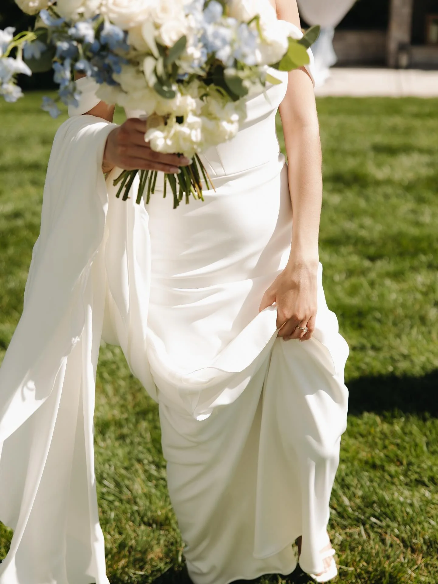 Your love story deserves more than a timeline, it deserves an experience. Let Awhiteweddings make your day unforgettable.
Wedding Planning: @awhiteweddings
Venue: @thewhitedovebarn
Sponsor: @alaninutrition
Photographer: @melinamassephoto
Videog