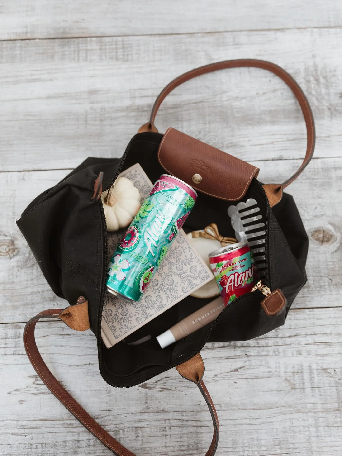 Fall! wedding! day! essentials! @alaninutrition 

AWhiteWeddings&reg; a Service Based Wedding Planning Business. Serving couples in Middle TN. Budgets ranging from 30K-200K. Email or click the link in our bio to register for 2026-2027 bookings. 

The