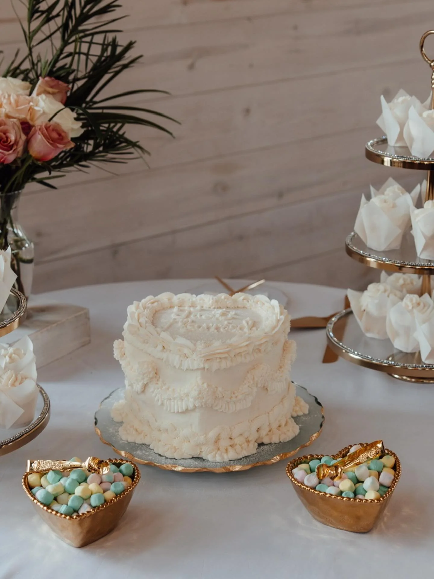 Sweetness overload!! Valentine&rsquo;s dessert or wedding cake?! 

AWhiteWeddings, LLC Service Based Wedding Planning Business. Serving couples in Middle TN. Budgets ranging from 30K-200K. Email or click the link in our bio to register for Summer of 