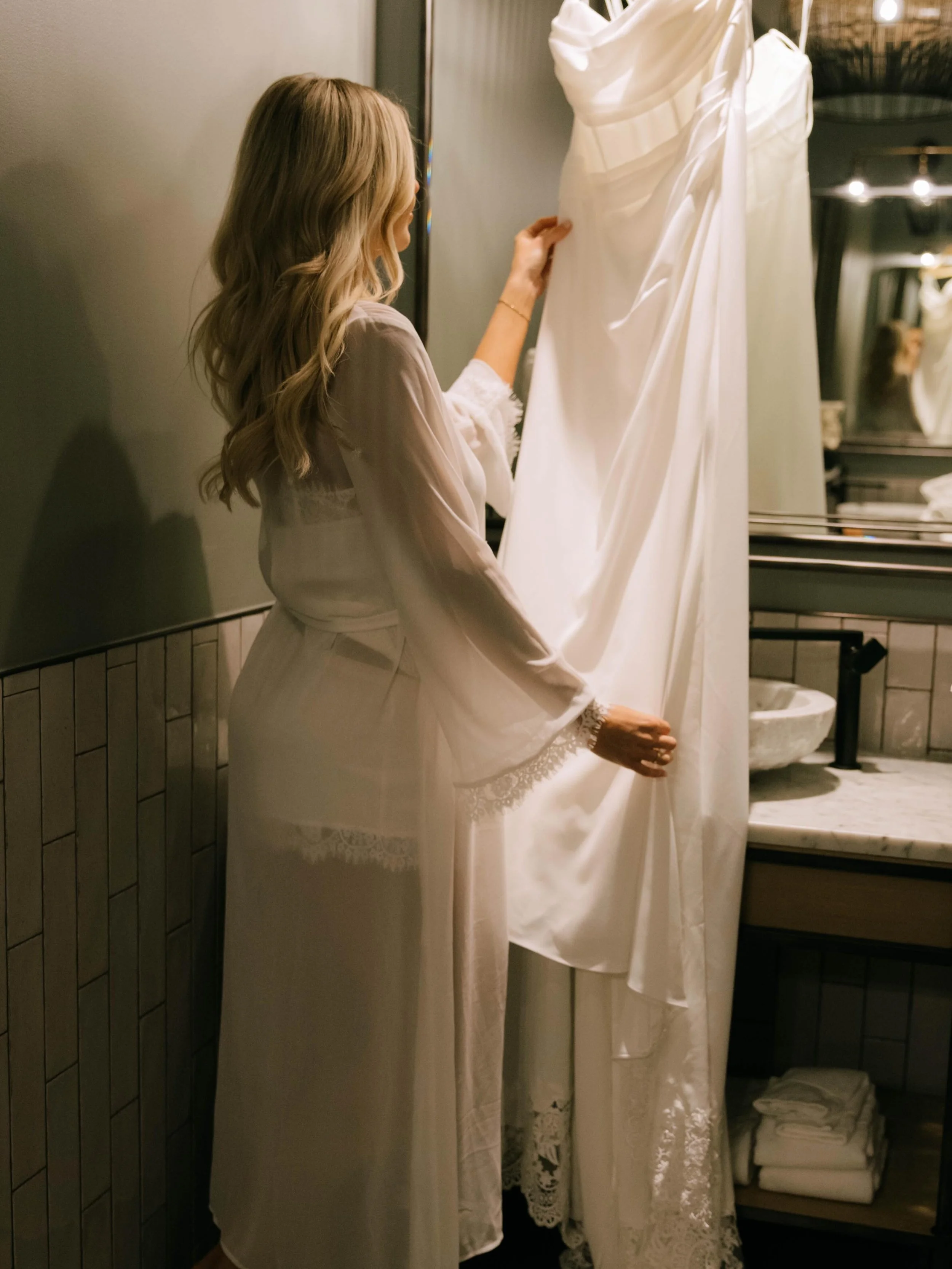 Come get ready with me. 

AWhiteWeddings offers expert Nashville wedding planning with 20+ years of experience. Serving Middle Tennessee couples with all 5-star reviews. Book today. 

The Team Behind the Wedding: 
Wedding Planner: @awhiteweddings 
Sp