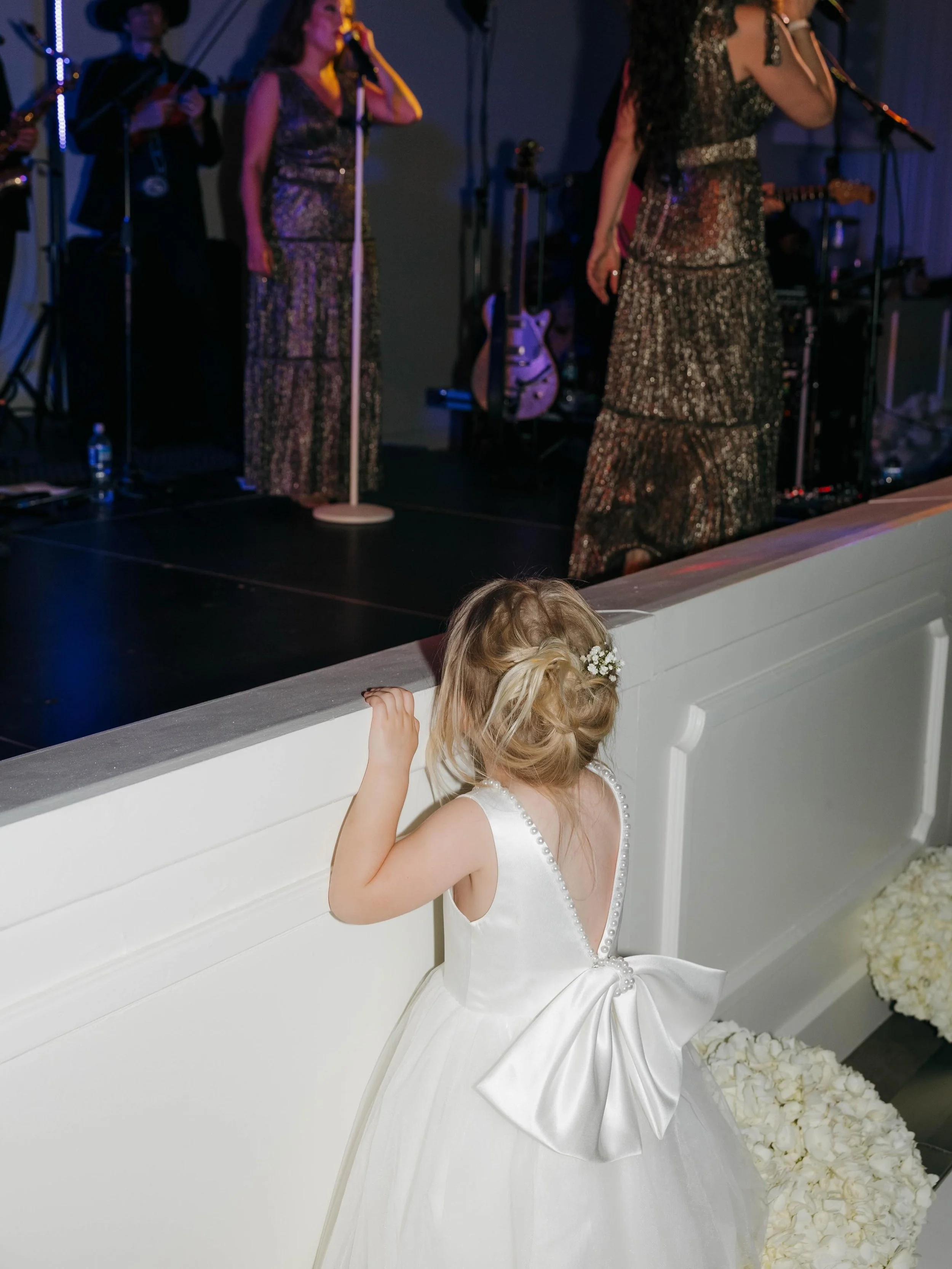 Sweet moments 🎀🥹

AWhiteWeddings offers expert Nashville wedding planning with 20+ years of experience. Serving Middle Tennessee couples with all 5-star reviews. Book today. 

AWhiteWeddings offers expert Nashville wedding planning with 20+ years o