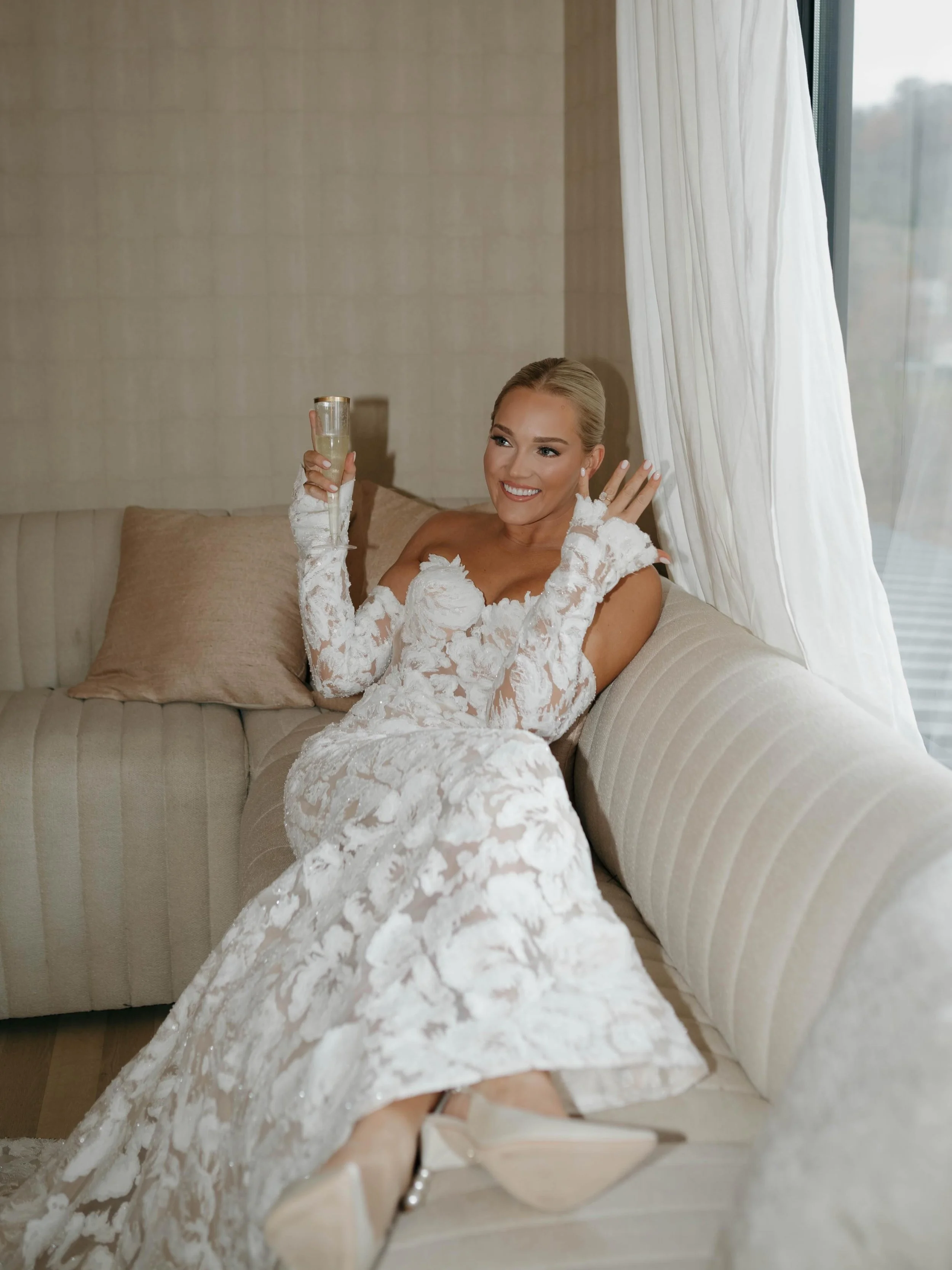 A perfect bridal morning 🤍

AWhiteWeddings offers expert Nashville wedding planning with 20+ years of experience. Serving Middle Tennessee couples with all 5-star reviews. Book today. 

The Team Behind the Wedding:
Wedding Planner: @awhiteweddings
S