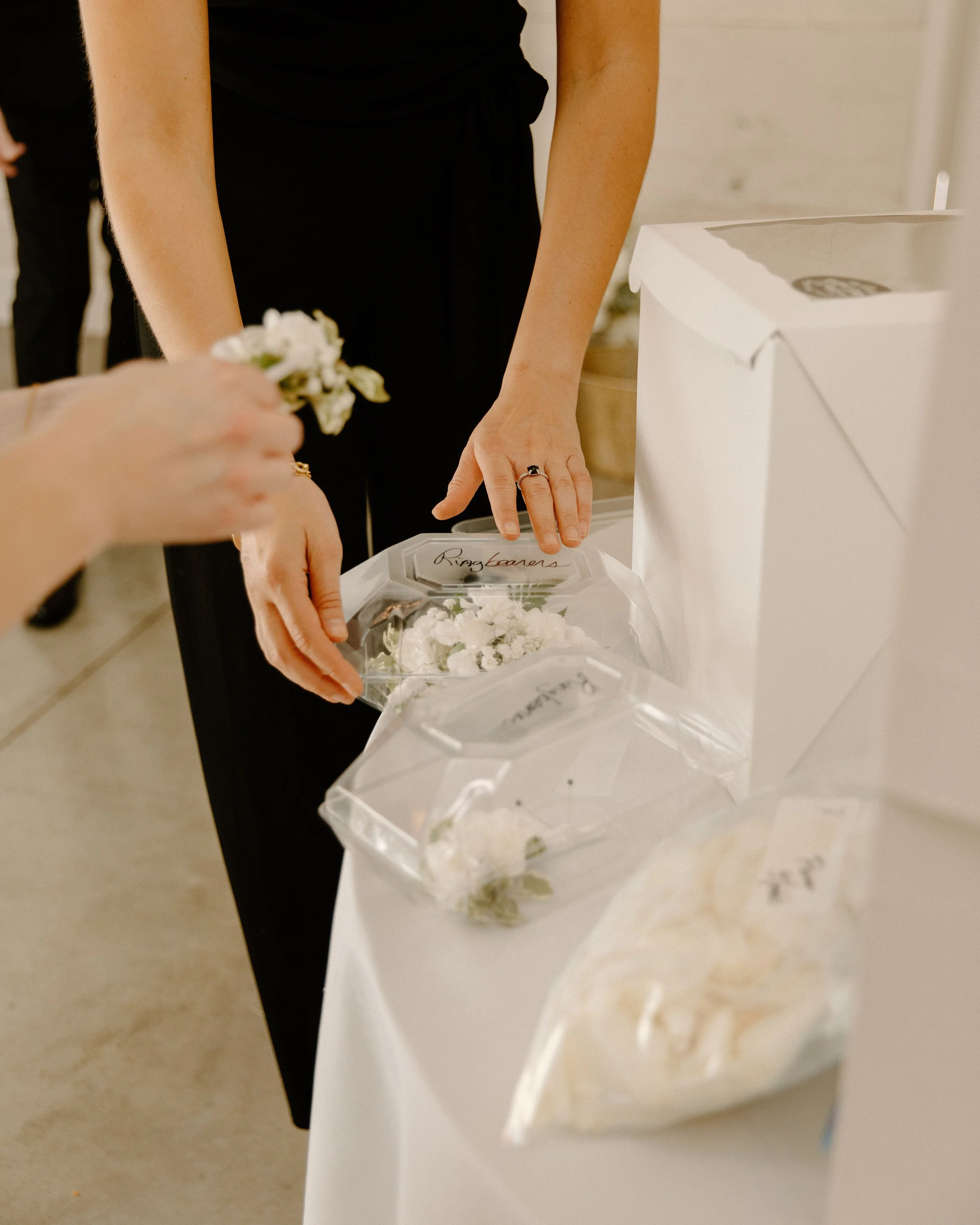  Do I Need a Wedding Planner, or Can I Do It Myself?