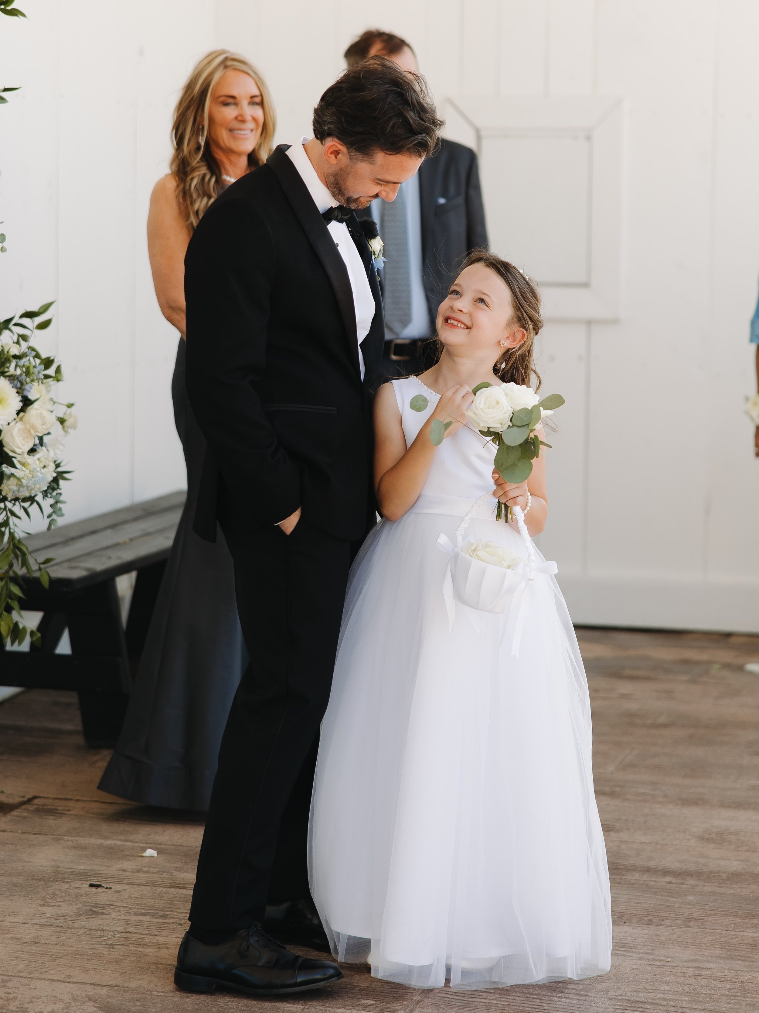 LOL (lots of love) 

✨ AWhiteWeddings is a Nashville wedding planner proudly serving couples across Middle Tennessee with full-service wedding planning, partial wedding planning, and day-of wedding coordination. From Nashville to Franklin, Brentwood,