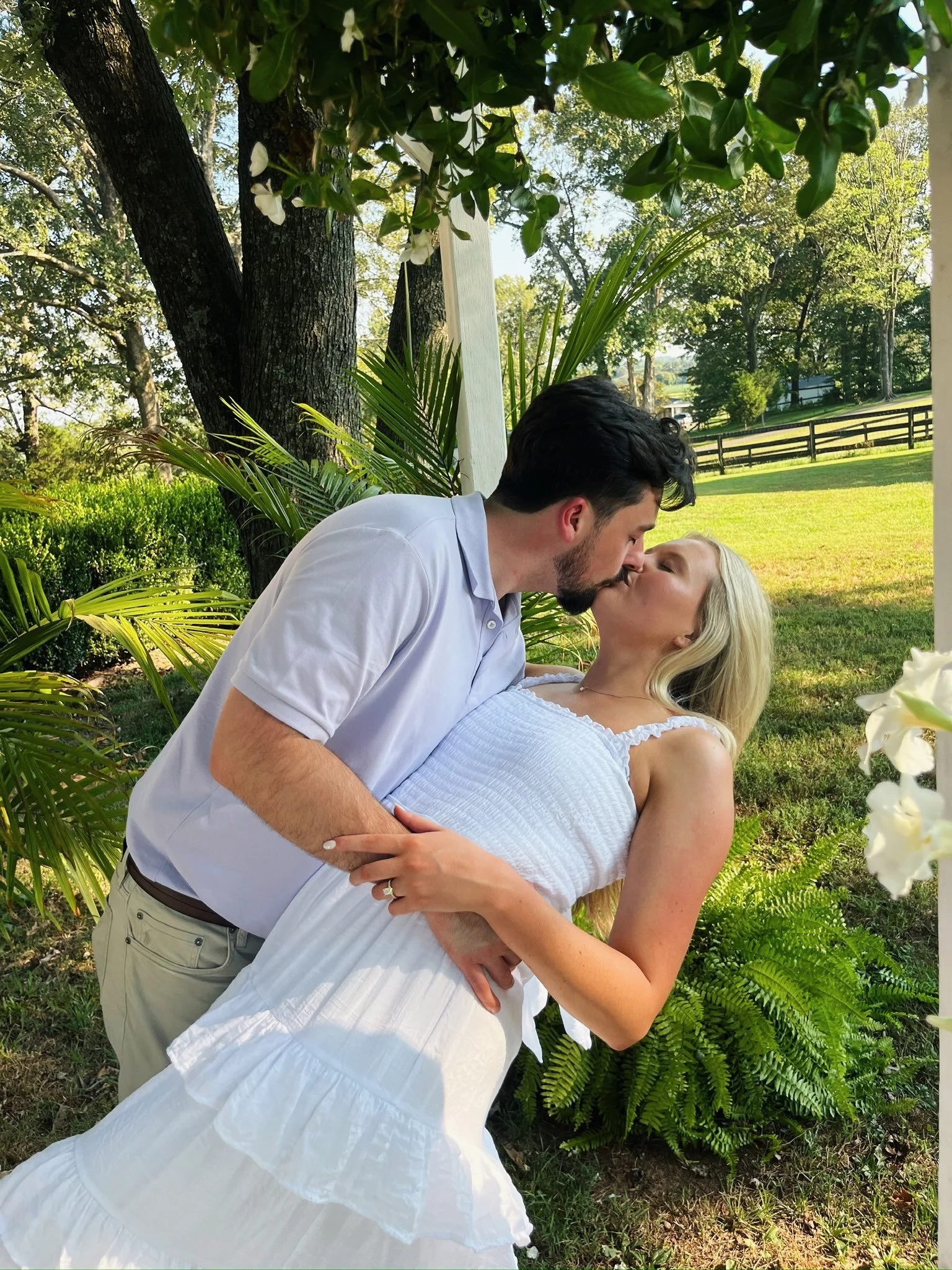 Happy ONE YEAR anniversary to the Lorenzo&rsquo;s!!! We hope today is filled with left over wedding cake and quality time! We love y&rsquo;all so much!! 

✨ AWhiteWeddings is a Nashville wedding planner proudly serving couples across Middle Tennessee