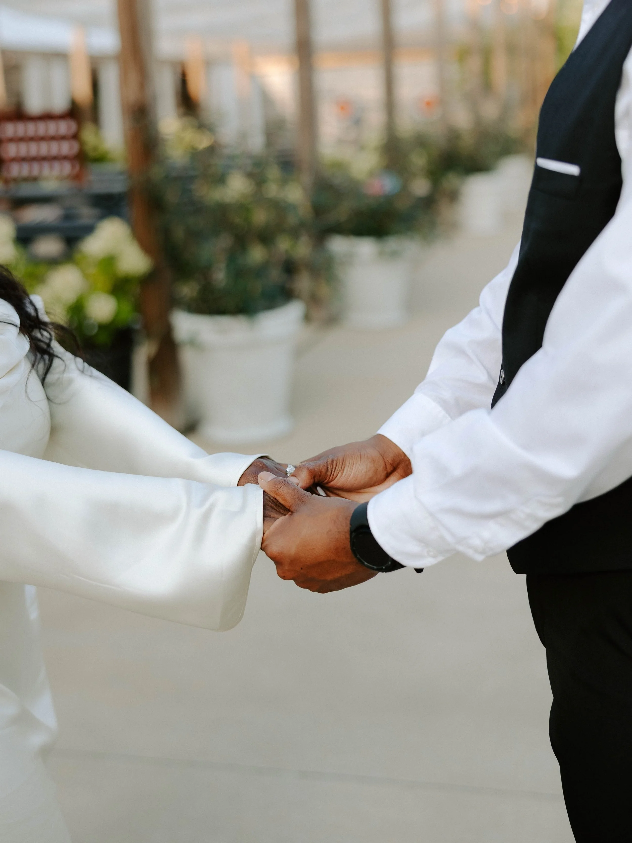 With love 🤍

✨ AWhiteWeddings is a Nashville wedding planner proudly serving couples across Middle Tennessee with full-service wedding planning, partial wedding planning, and day-of wedding coordination. From Nashville to Franklin, Brentwood, Murfre