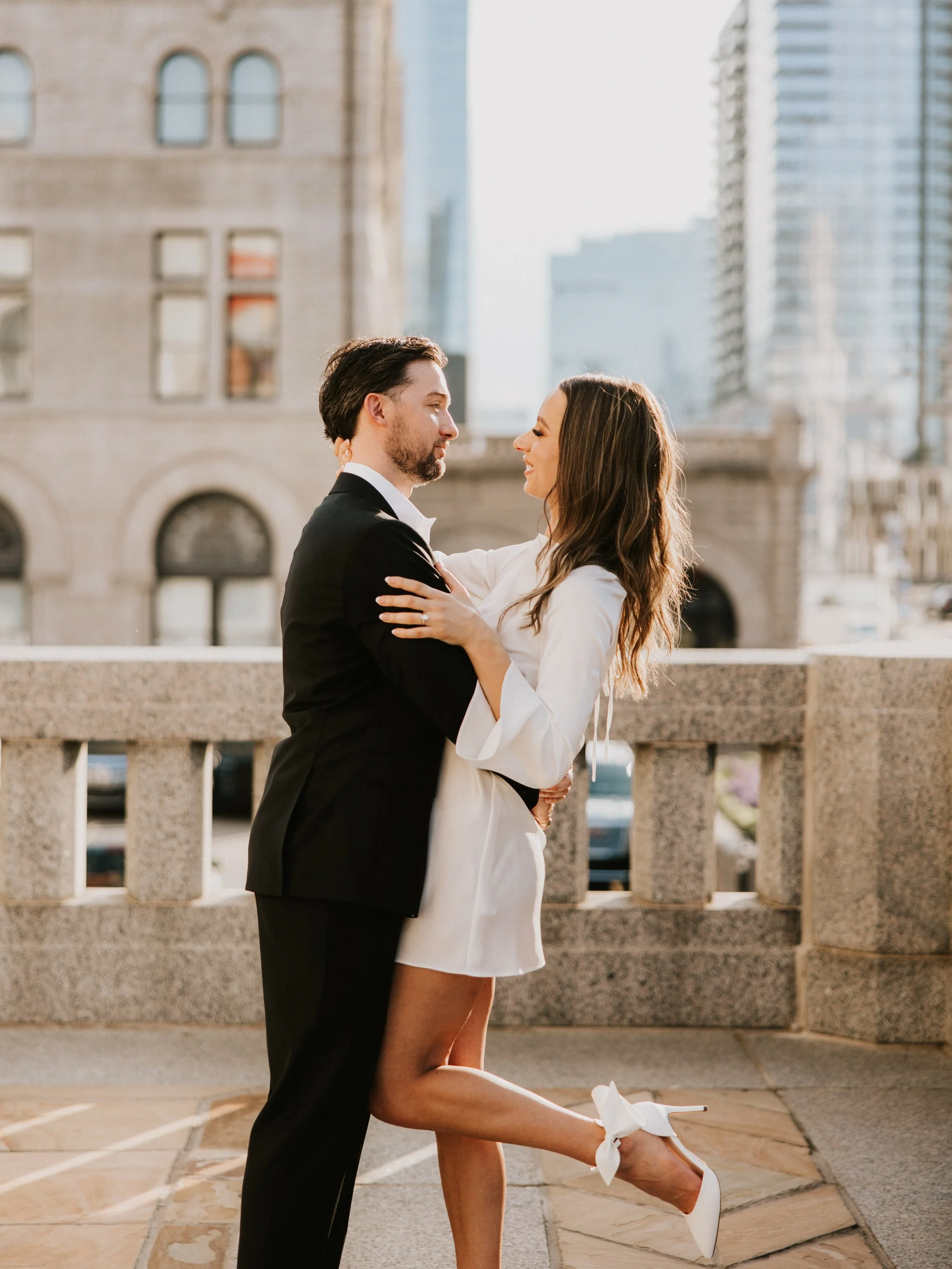 The toe pop says it all 

✨ AWhiteWeddings is a Nashville wedding planner proudly serving couples across Middle Tennessee with full-service wedding planning, partial wedding planning, and day-of wedding coordination. From Nashville to Franklin, Brent
