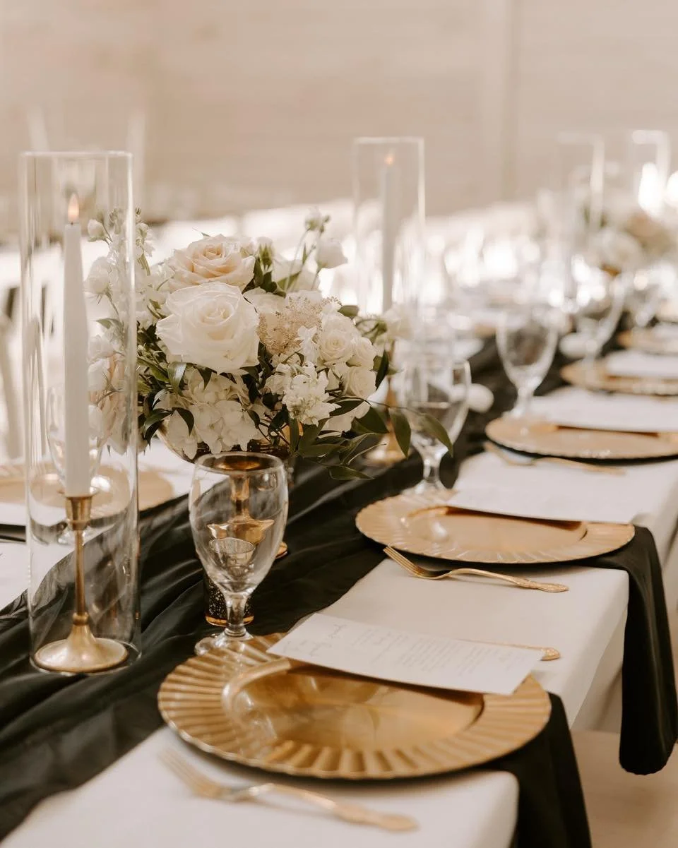 Tennessee weather says HOTumn but our calendar says Autumn!! 🍂🌾

AWhiteWeddings is a Nashville wedding planner proudly serving couples across Middle Tennessee with full-service wedding planning, partial wedding planning, and day-of wedding coordina