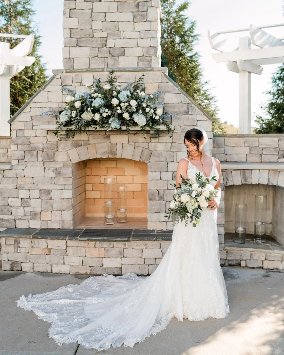 A beautiful day to say &ldquo;I do.&rdquo;

AWhiteWeddings is a Nashville wedding planner proudly serving couples across Middle Tennessee with full-service wedding planning, partial wedding planning, and day-of wedding coordination. From Nashville to