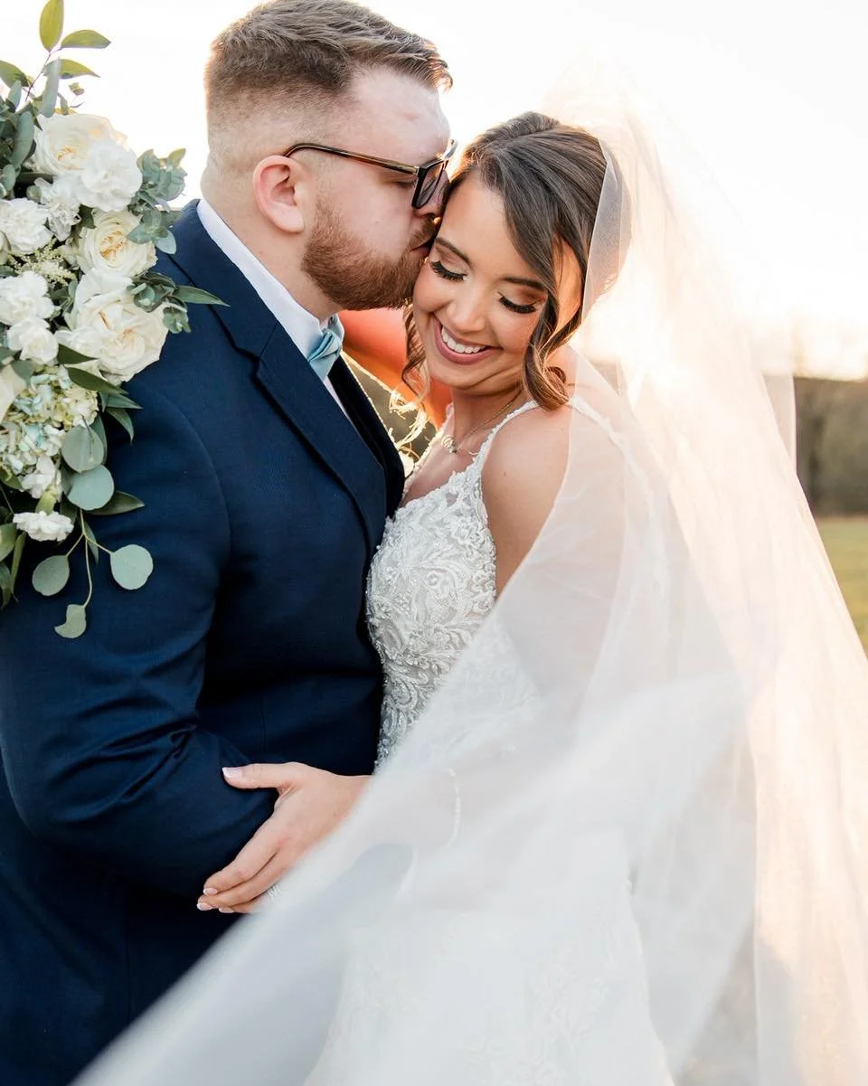 Don&rsquo;t make your dreams just dreams. Hire AWhiteWeddings for your wedding. 

AWhiteWeddings is a Nashville wedding planner proudly serving couples across Middle Tennessee with full-service wedding planning, partial wedding planning, and day-of w