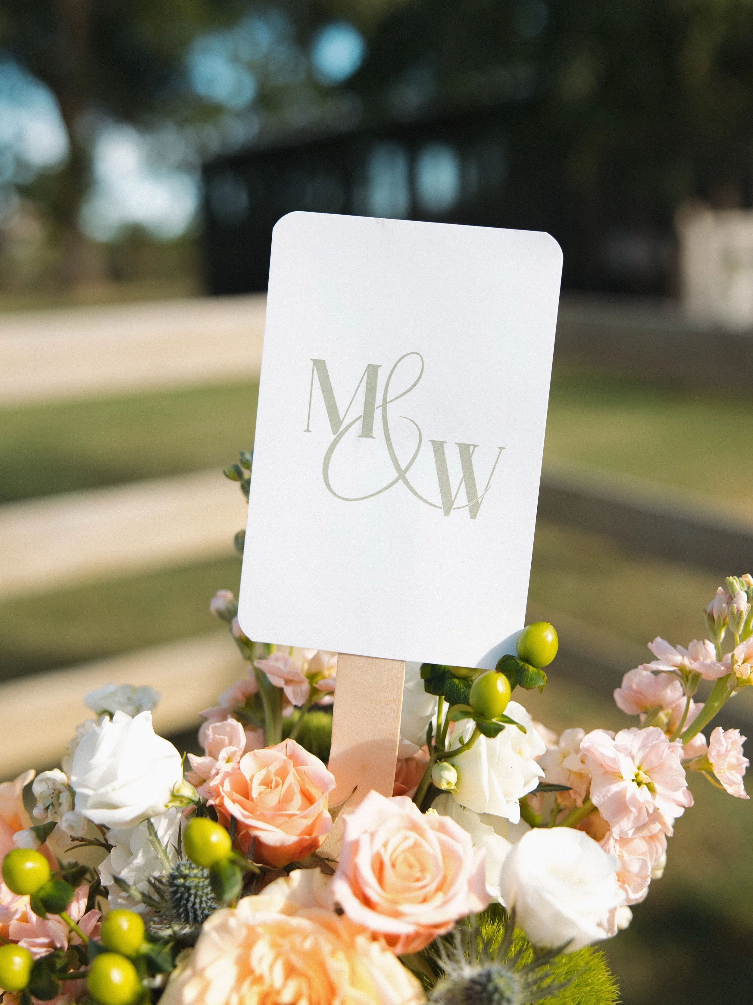 M&amp;W 

AWhiteWeddings is a Nashville wedding planner proudly serving couples across Middle Tennessee with full-service wedding planning, partial wedding planning, and day-of wedding coordination. From Nashville to Franklin, Brentwood, Murfreesboro