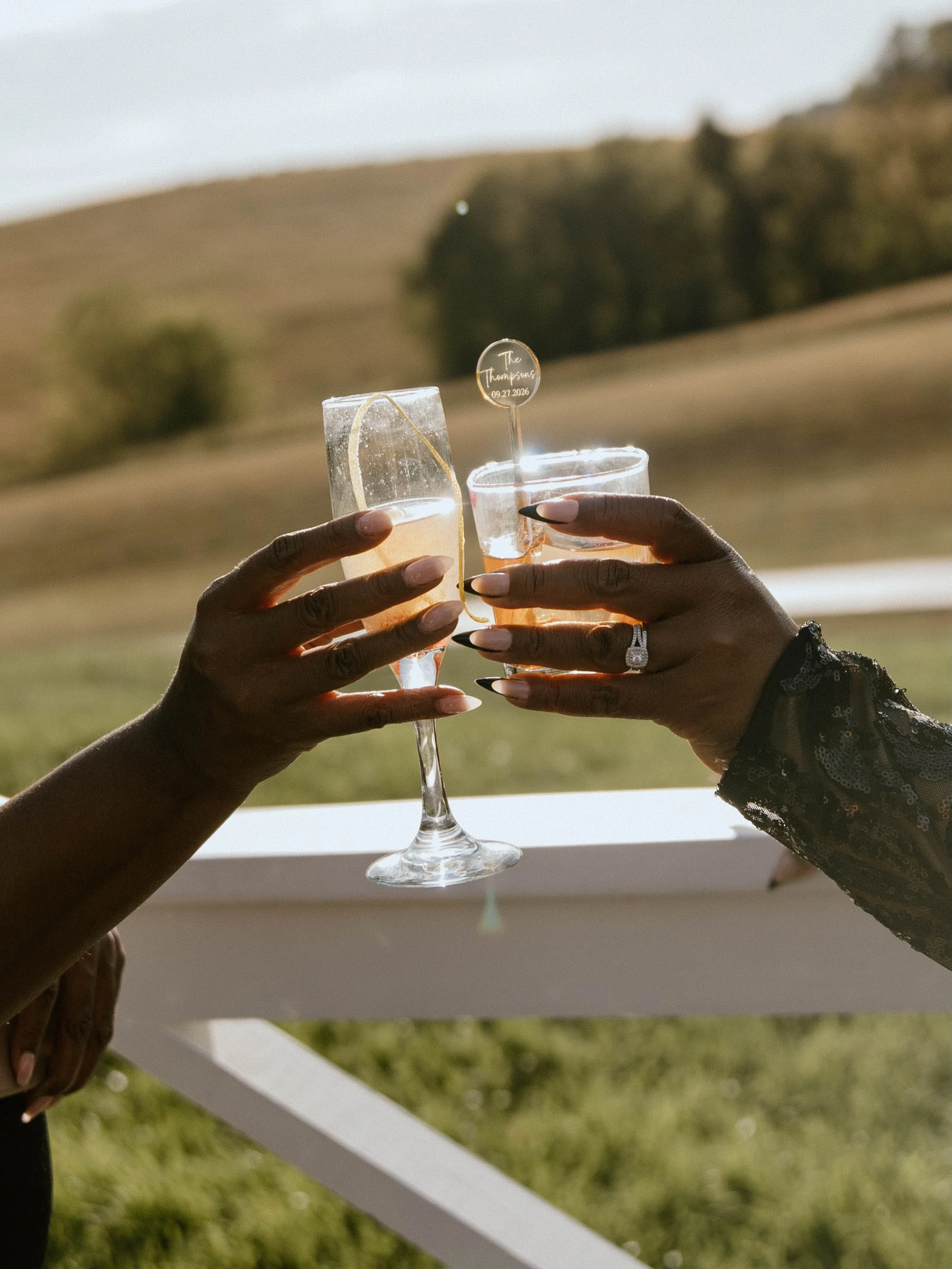 Crisp air &amp; cocktails 🍂

AWhiteWeddings is a Nashville wedding planner proudly serving couples across Middle Tennessee with full-service wedding planning, partial wedding planning, and day-of wedding coordination. From Nashville to Franklin, Bre
