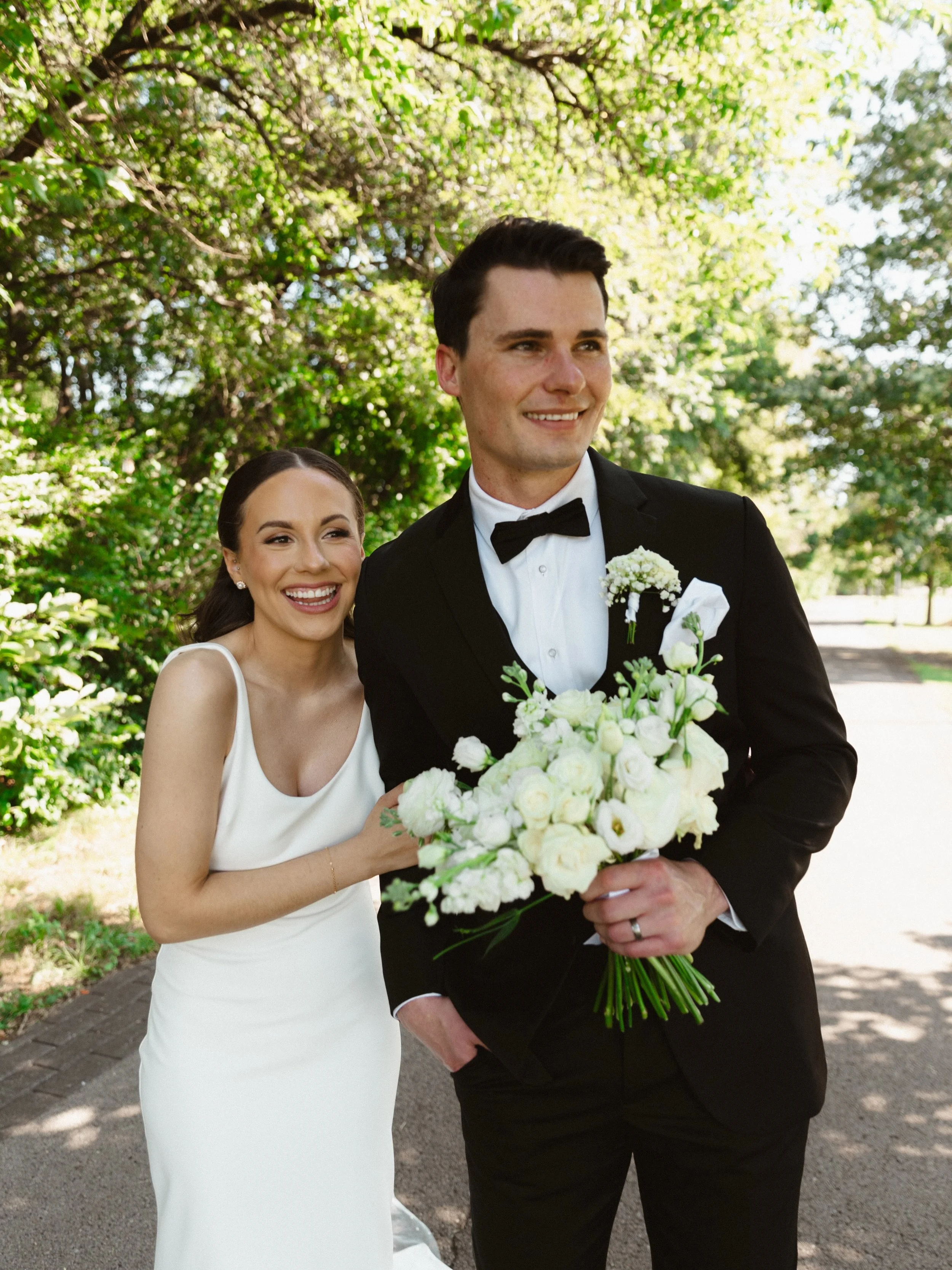 Our type of package deal (👰🏼&zwj;♀️🤵🏻💐) 

AWhiteWeddings is a Nashville wedding planner proudly serving couples across Middle Tennessee with full-service wedding planning, partial wedding planning, and day-of wedding coordination. From Nashville