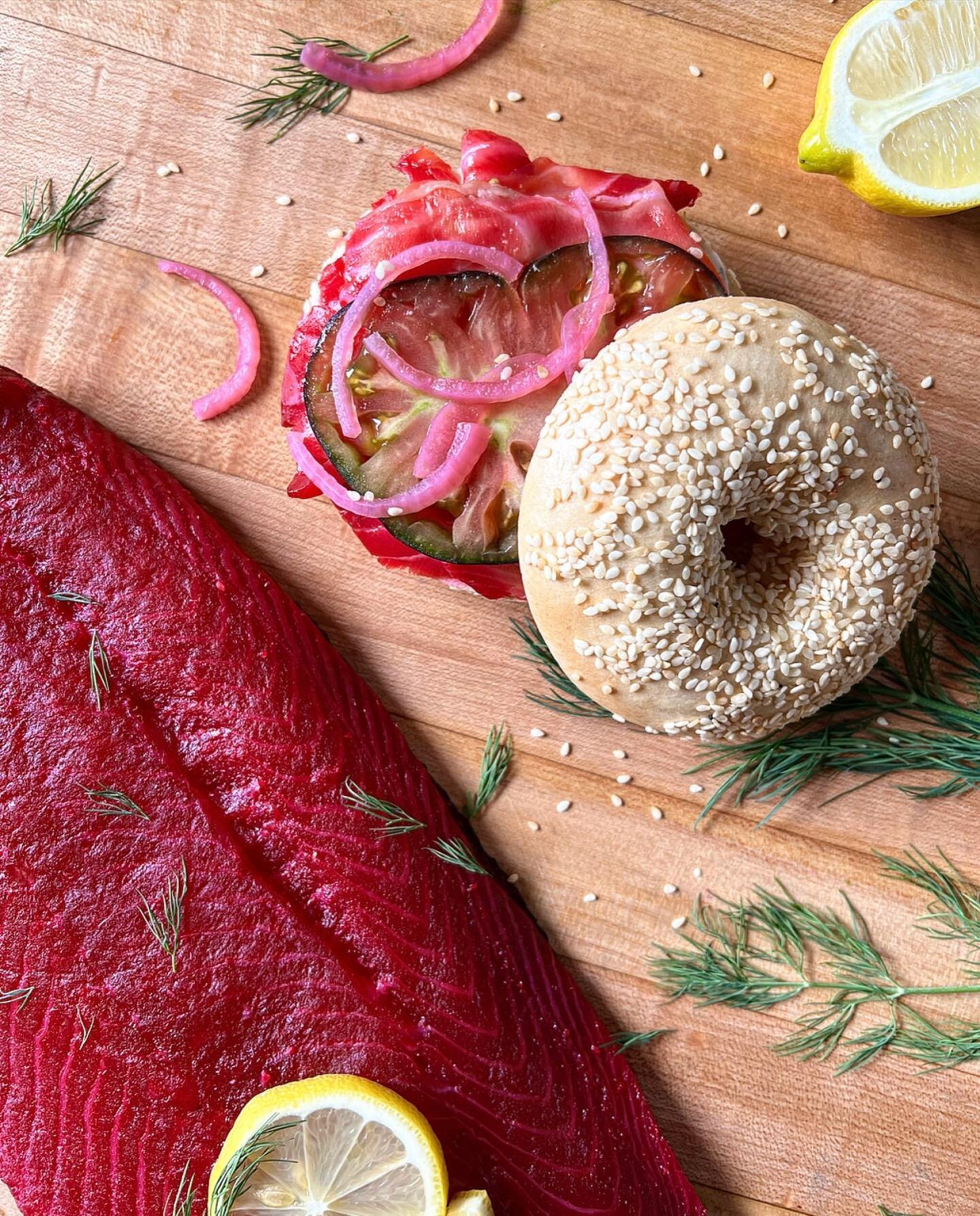 Do you love lox? Because we&rsquo;ve got slamming&rsquo; salmon!

And every bagel we serve up is made with our secret ingredient - LOVE! 💗🥯

#gottagetabagel
#roaringforkvalley 
#opensesame