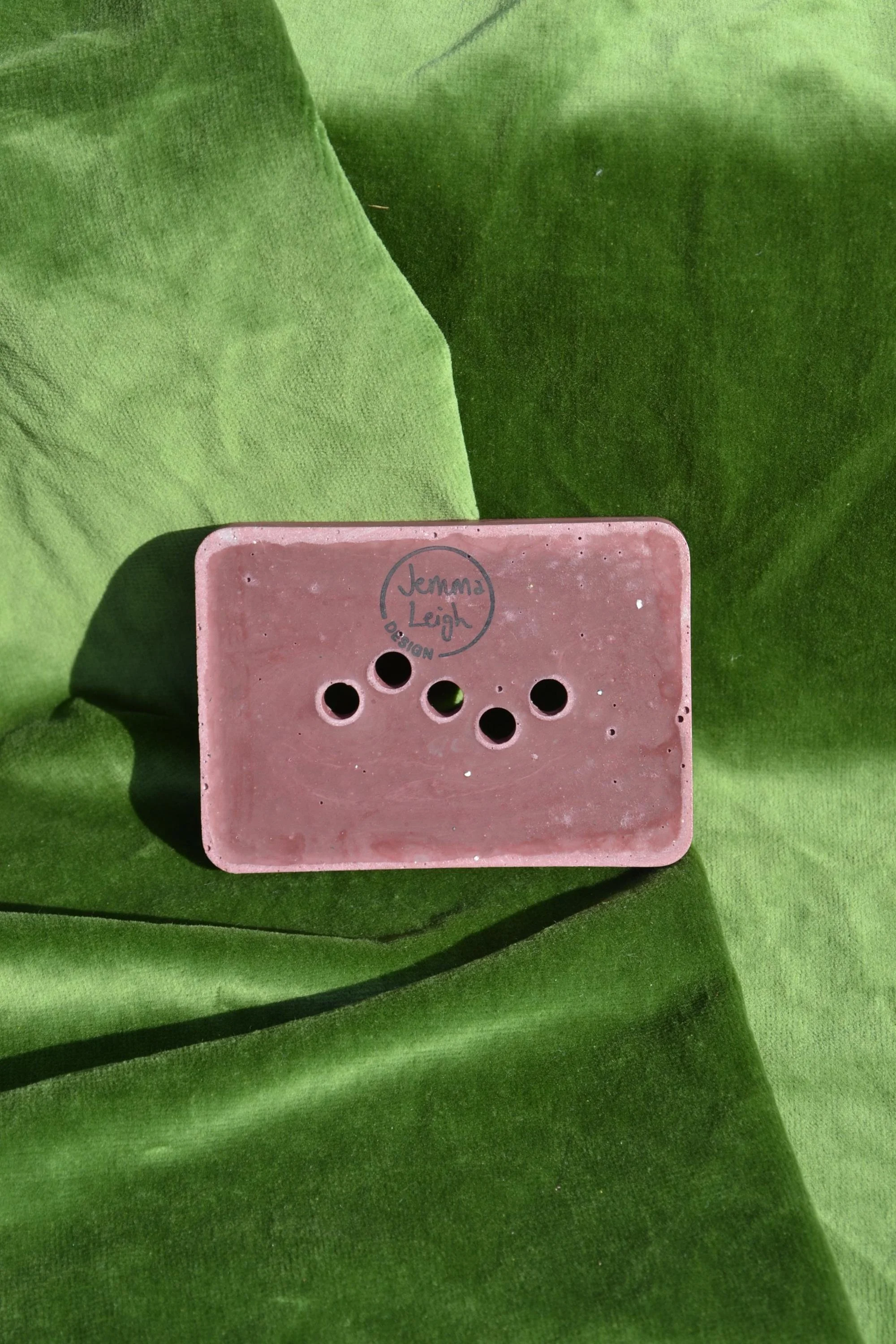 burg soap dish3.jpeg