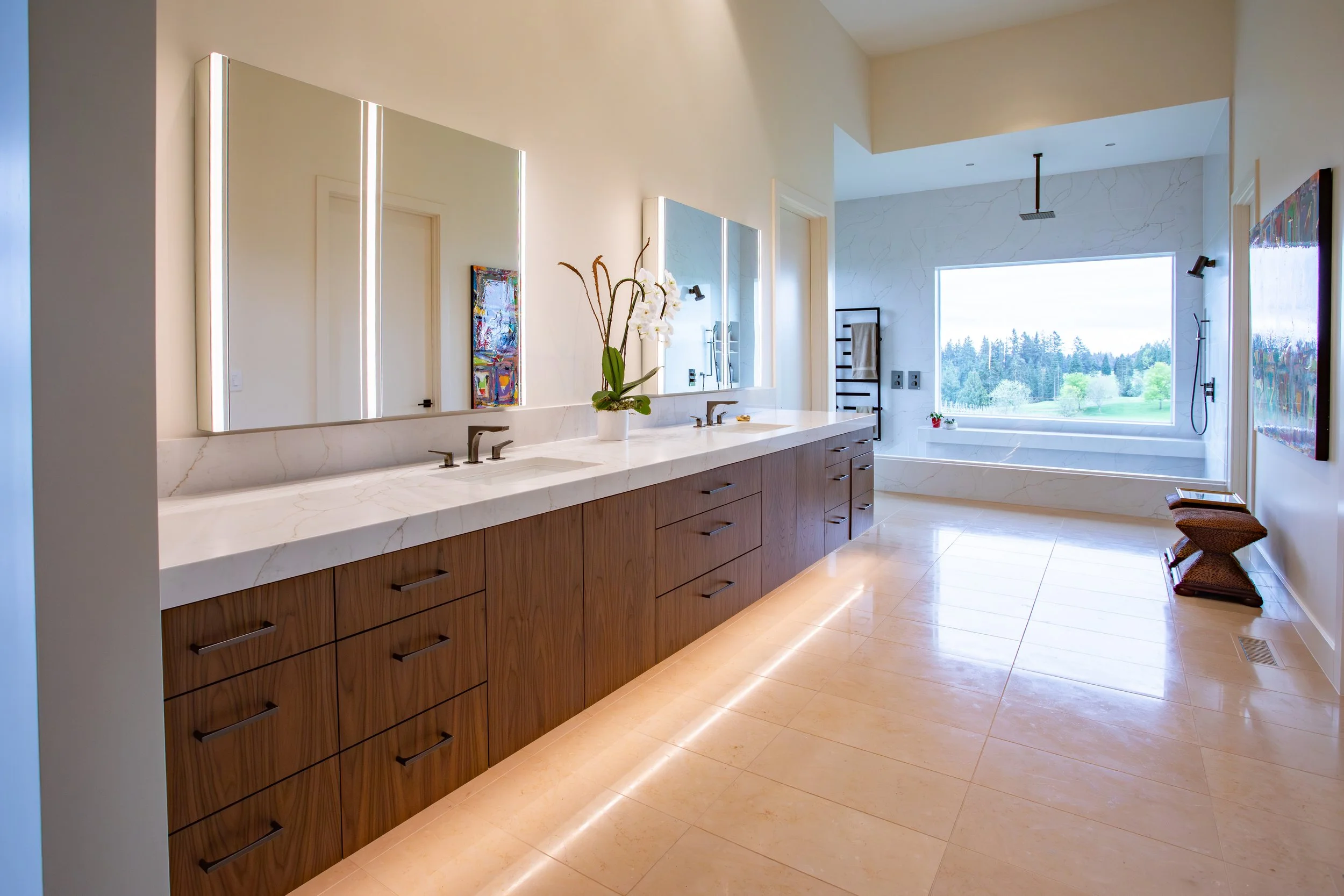 primary bath features.jpg