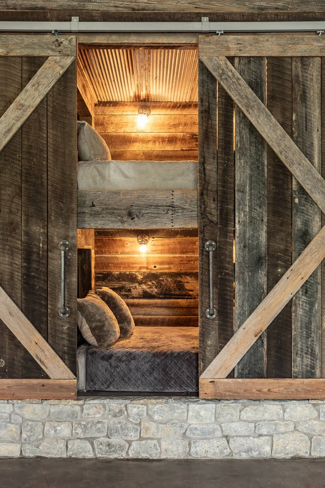 N⁰.9 — Design Link INTERIORS