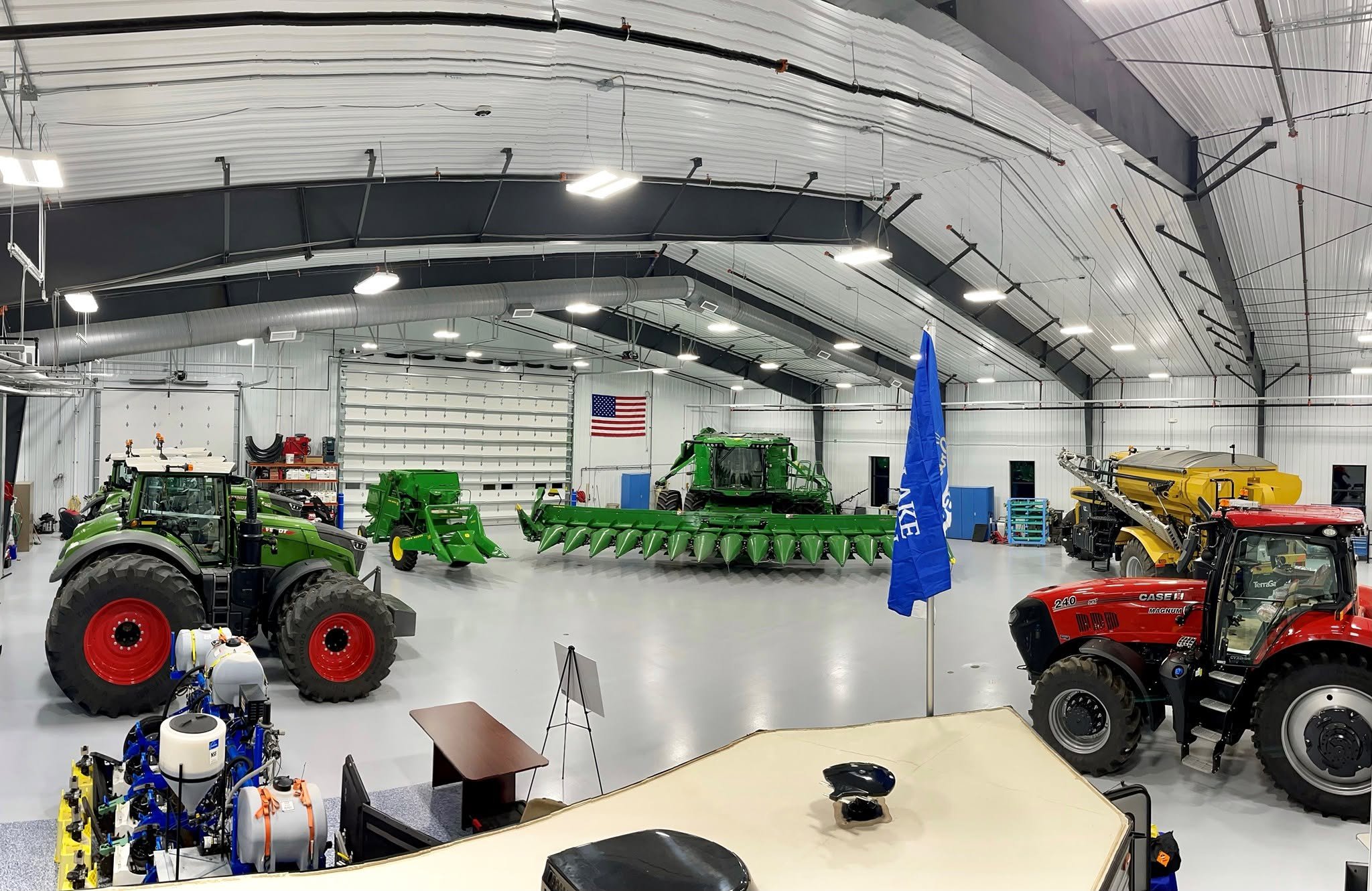 Hofstad Ag Center Interior 1.jpeg