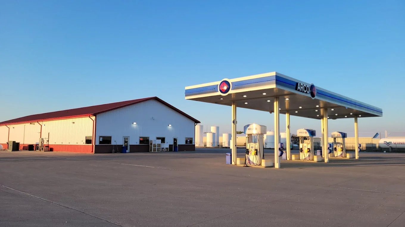ARCO Fueling Station - Devils Lake, ND