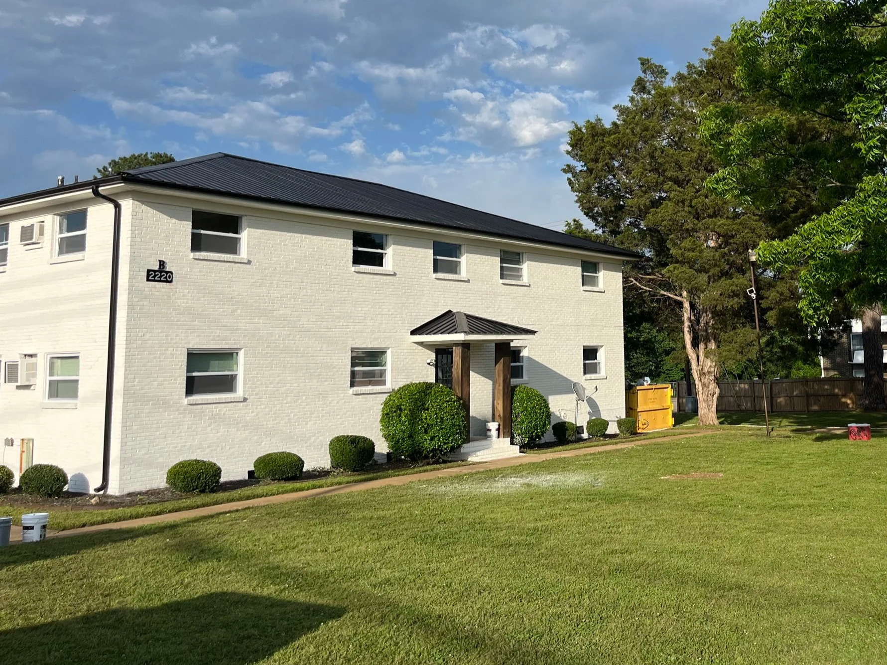 Casa Blanca Apartments