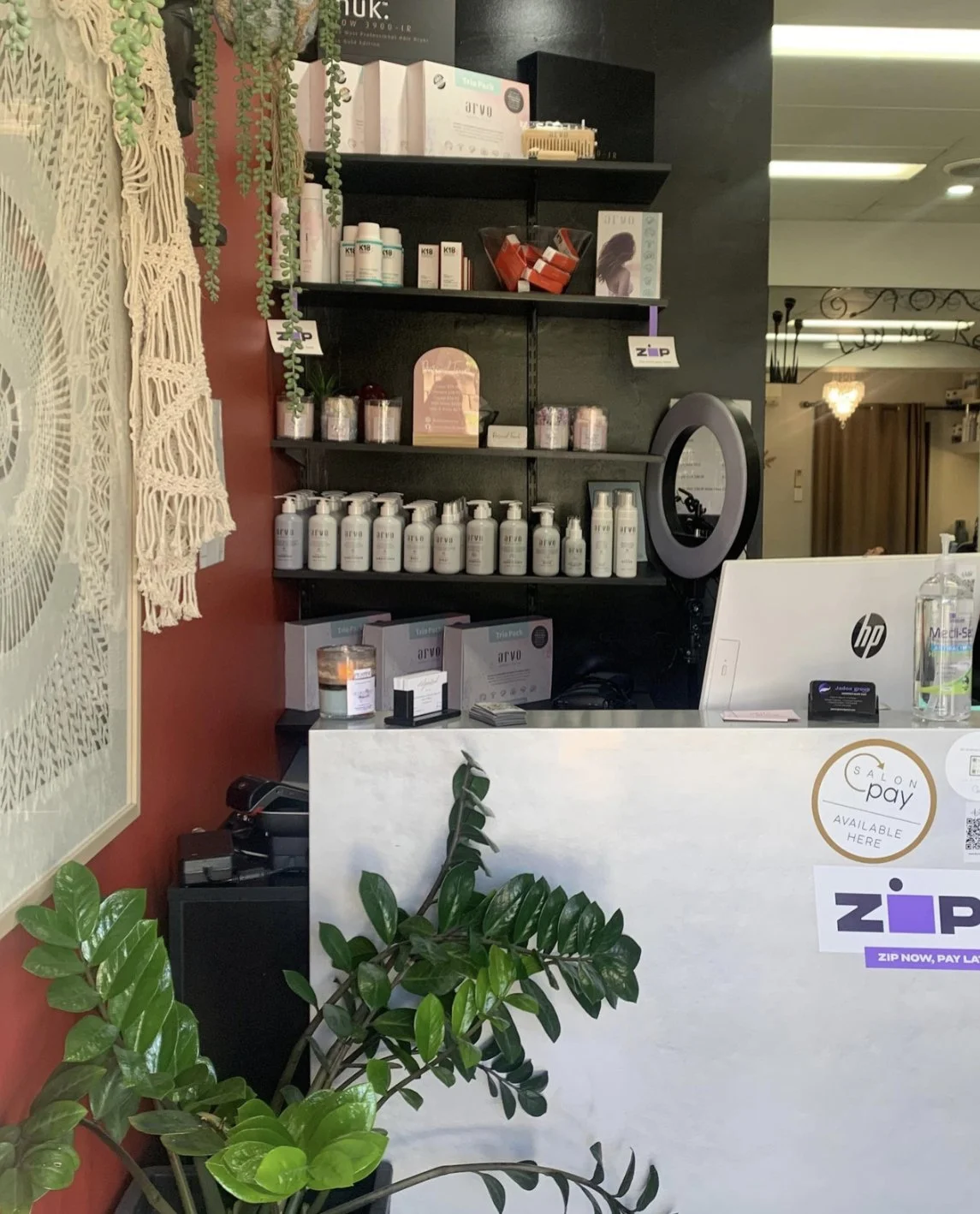 Ipswich salon — Lily Me Red