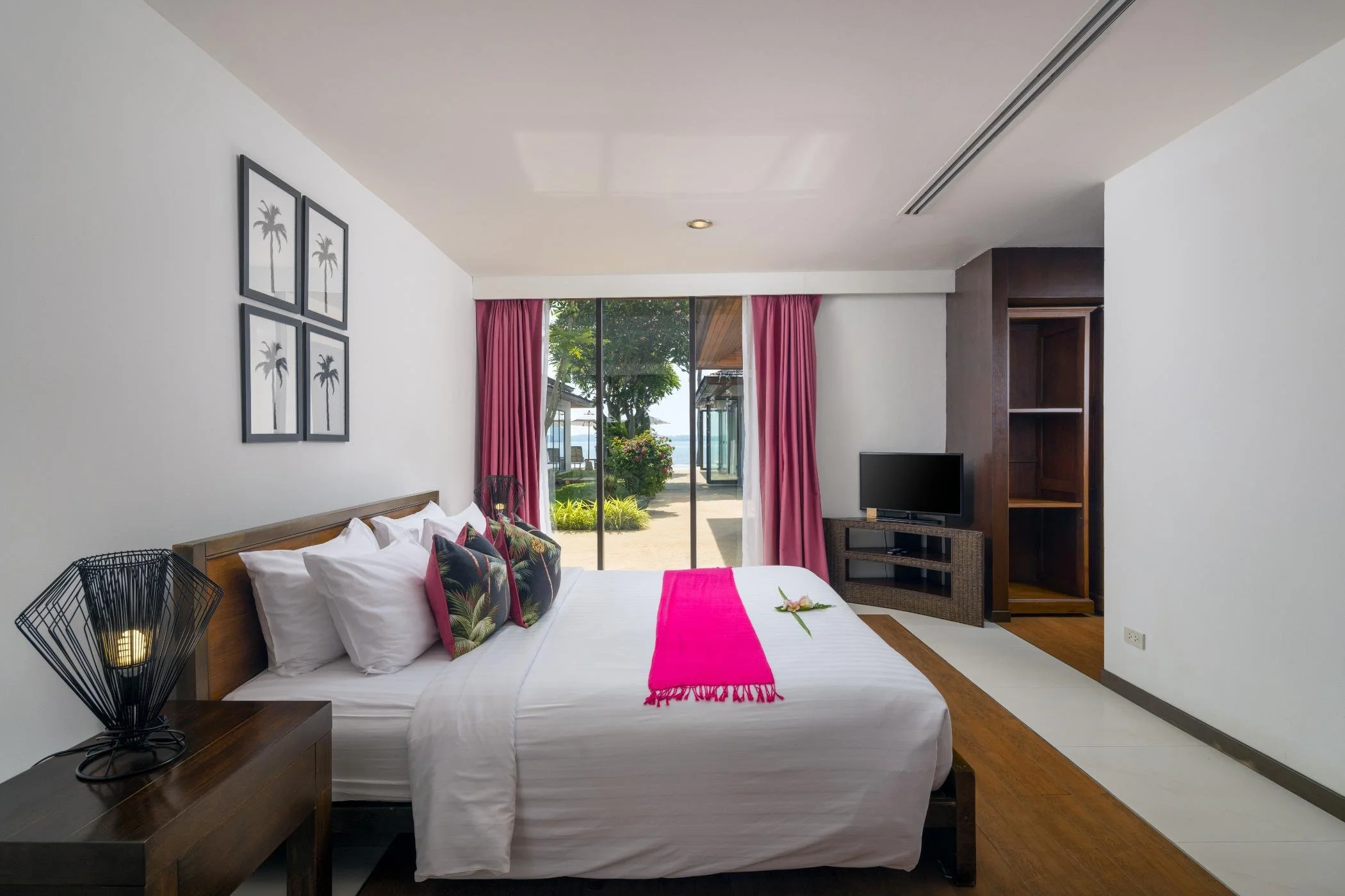 BaanFeungFah_11_Bedroom4.jpg