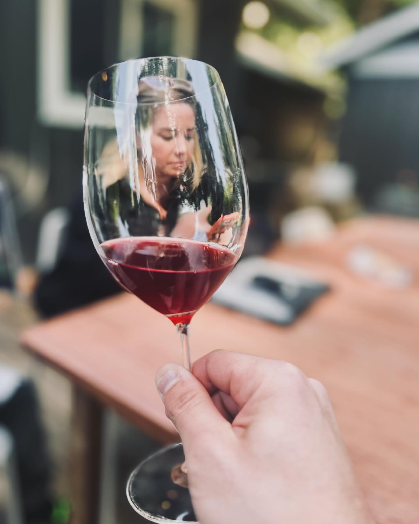 Get off your phone and drink Gamay. 

#drinkgamay #oregongamay #guerrillawineco