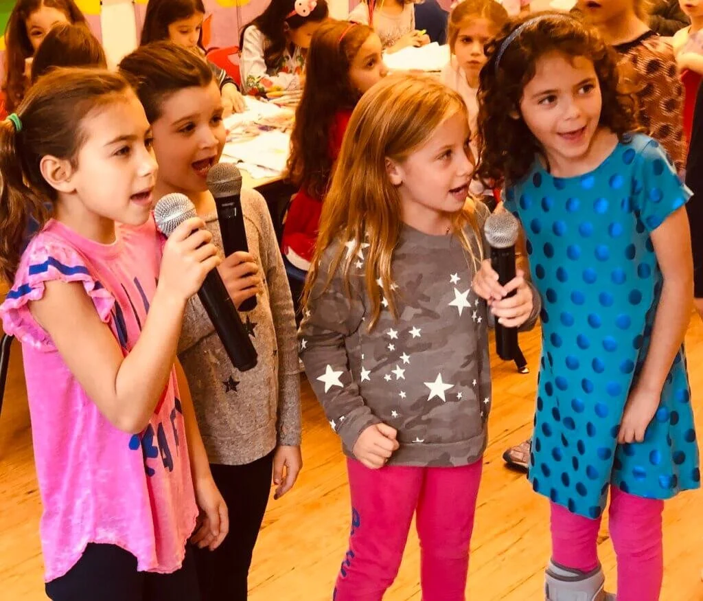 kidskaraokesingersbest-1024x875.jpg