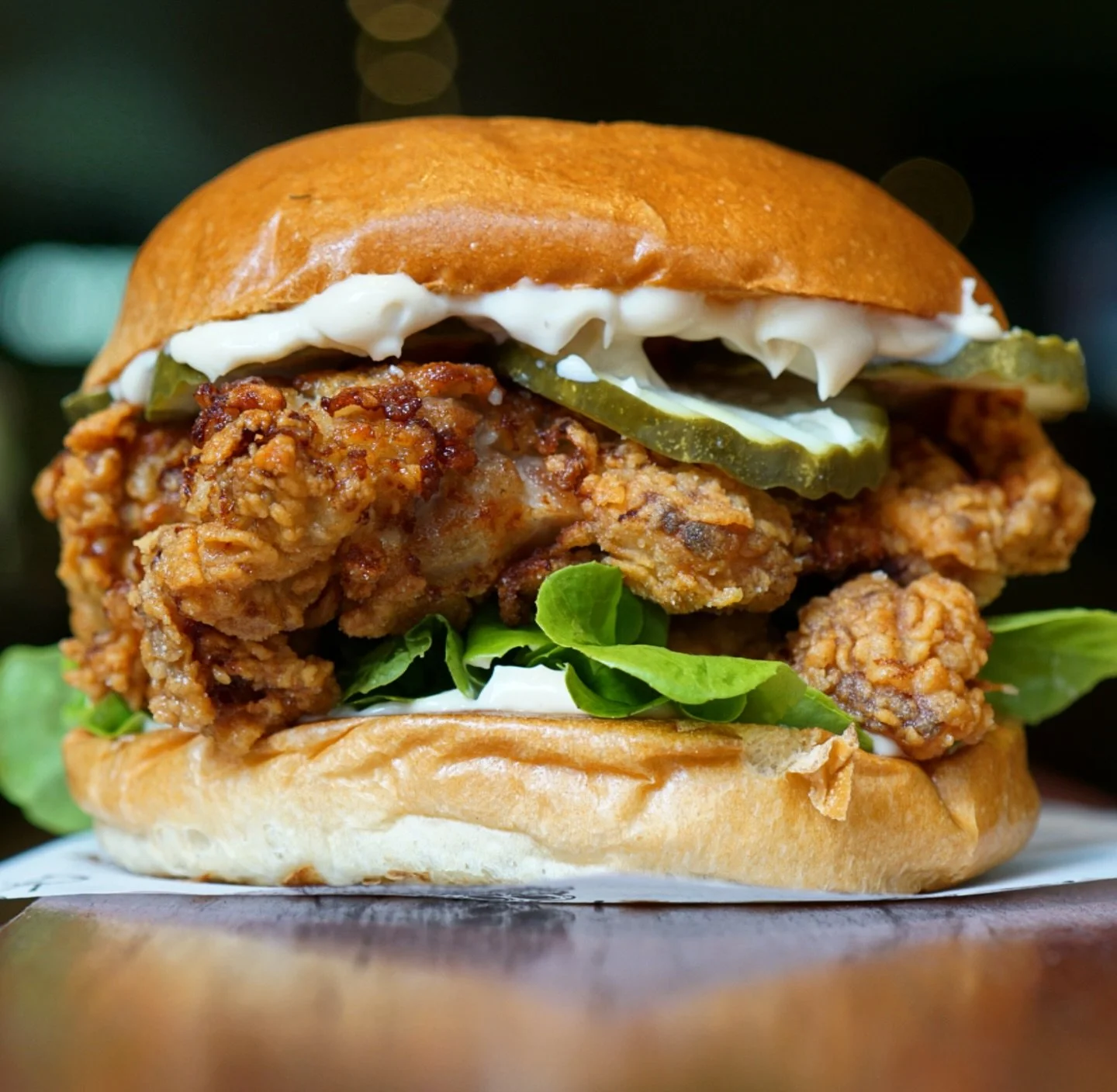 Tangy little banger for this weeks special! 

Salt &amp; Vinnie 
Salt &amp; Vinegar Fried Chicken 
Malt Vinegar Mayo 
Sweet &amp; Spicy Pickles 
Oak Leaf 
Milk Bun 
$16 

Available all this week @barlucasydney