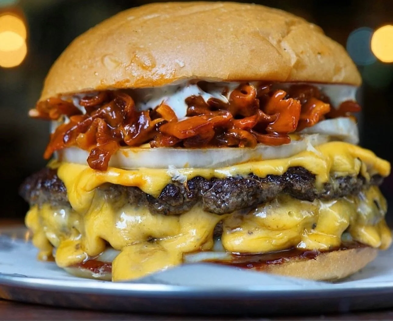 This weeks special! 

Damn Son!

Double BL Beef
Double American Cheese
Buffalo Bacon Bits
Smokey BBQ Sauce
Sliced Onion
Ranch Dressing
BL Milk Bun
$23

Available all this week at @barlucasydney!