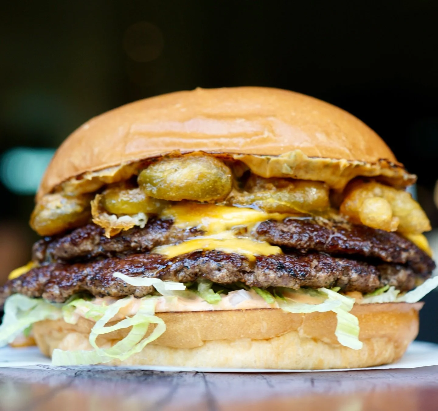 NEW SPECIAL TIME! 

This baddie packs a punch! 

🥵 Melt Ya Face 🥵 

🥩Double BL Beef 
🧀Double Cheese 
🌶️Habanero Ranch 
🤠Cowboy Butter 
🌶️Battered Jalape&ntilde;os
🥬Lettuce &amp; Onion 
🍞On a Milk Bun 

Available this week only at @barlucasyd