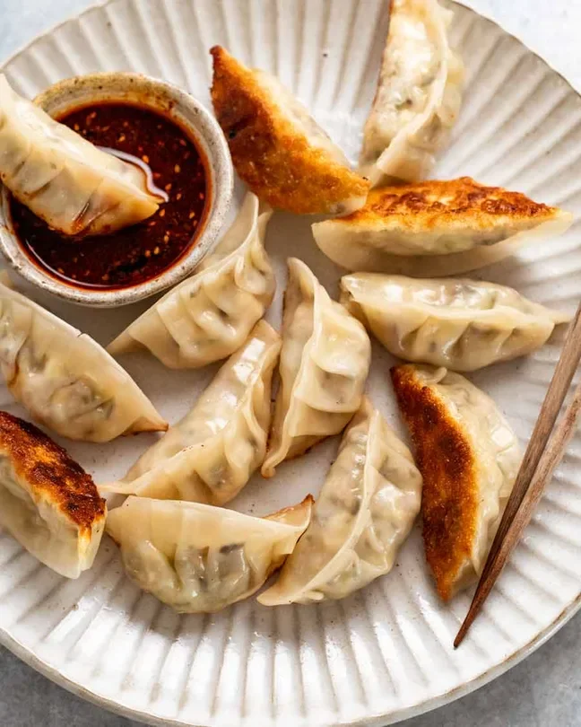 Vegetable-Dumplings-1-on-plate.webp