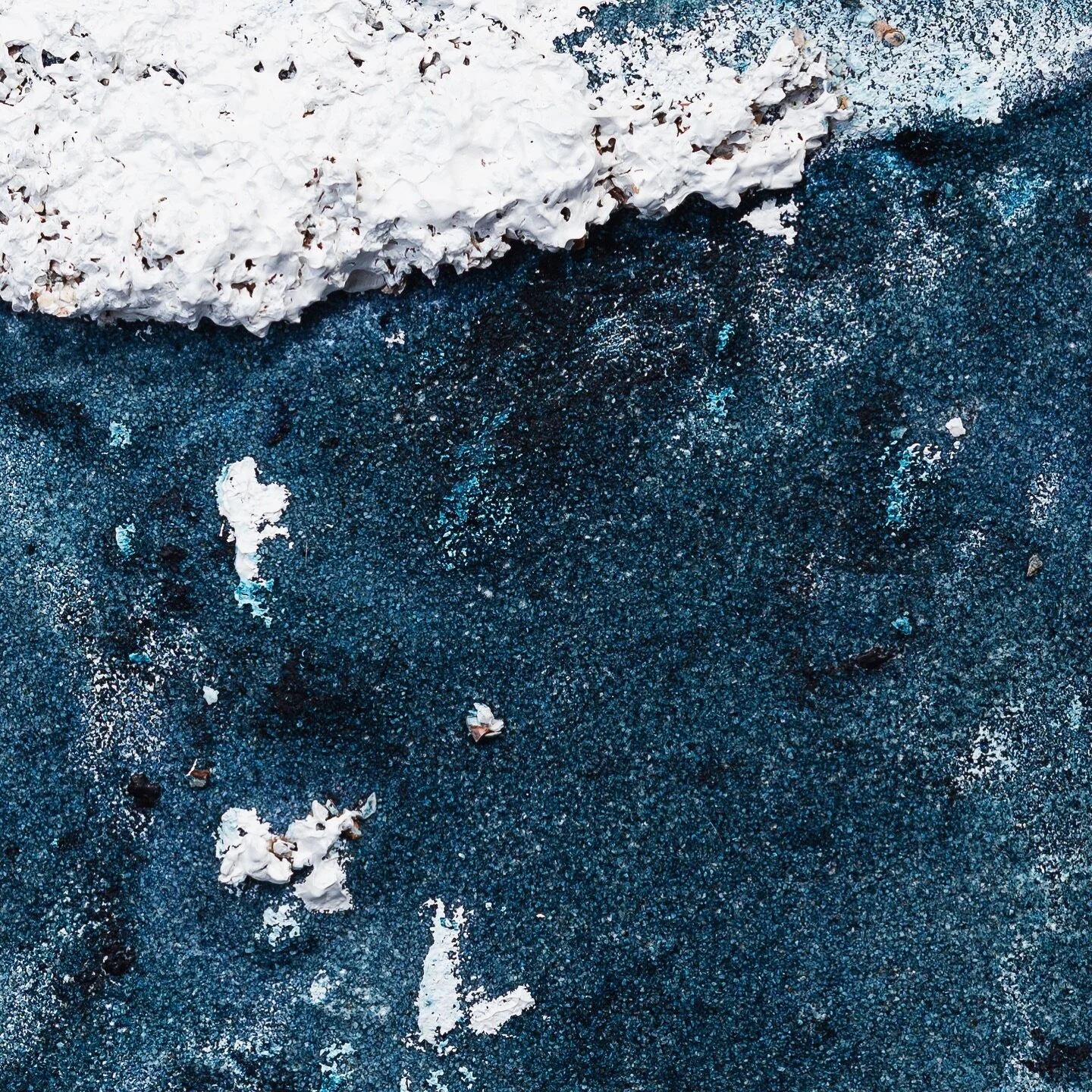 Close up of Waves N&bull;15 🌊
Triptyque 20 x 20cm 
Acrylique et sable sur toile 

#toile #painting #galerie #artoftheday #artlover #artgallery #wavesart #sea