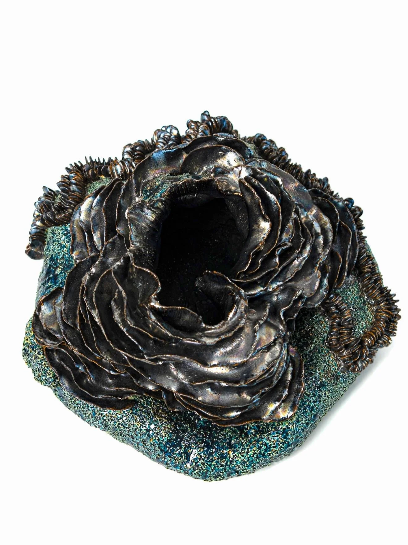 Ancrage Coralien, C&eacute;ramique, 2026

📸 @graindecell 

#ceramiquedesign #ceramique #artceramic #sculpture #coralsculpture