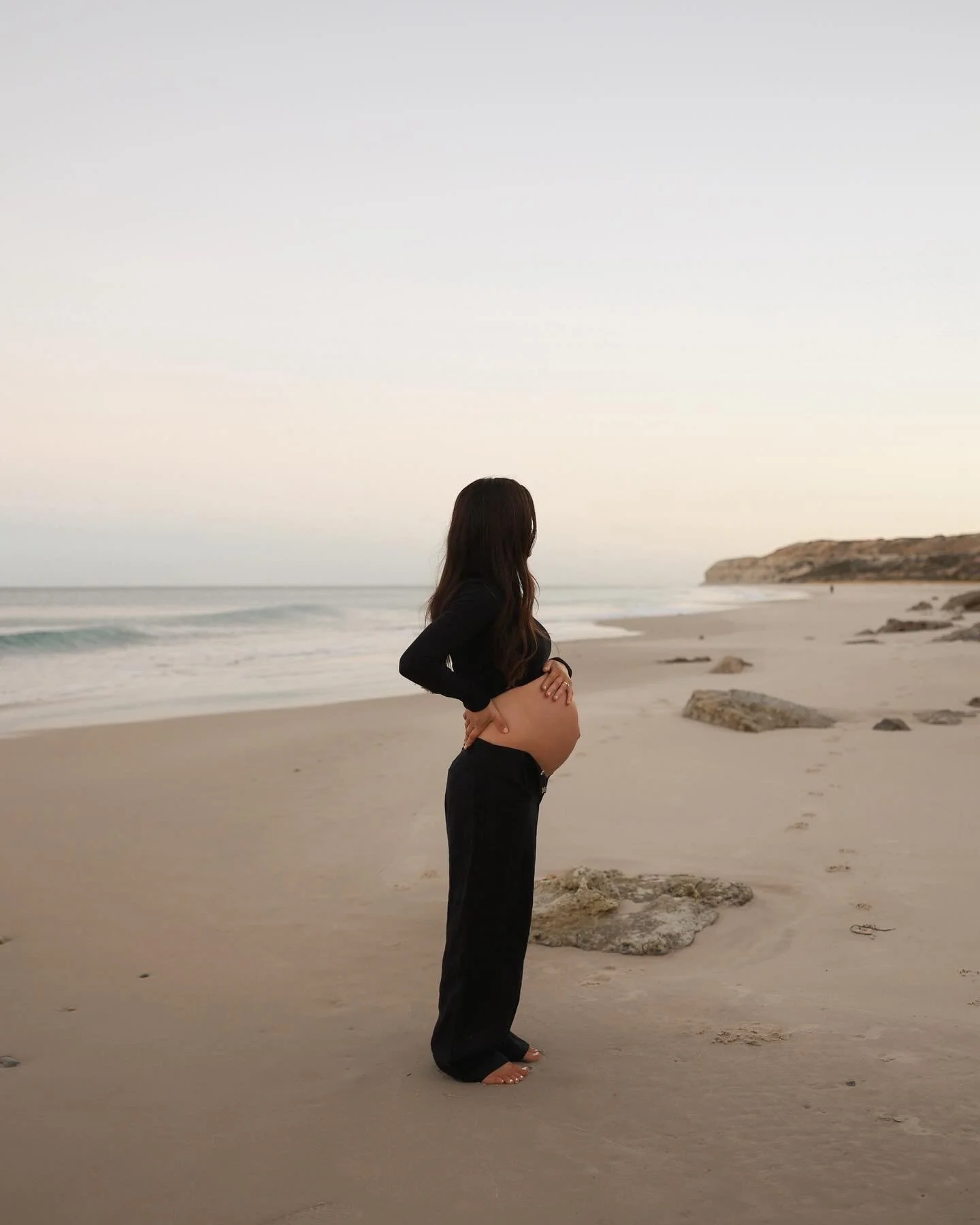 My beautiful best friend before her darling boy arrived. Thank you for letting me capture these, it&rsquo;s been such a special time watching you become a Mumma 🤍 
.
.
.
.
.
#maternity #maternityphotosession #maternityphoto #maternityphotos #materni