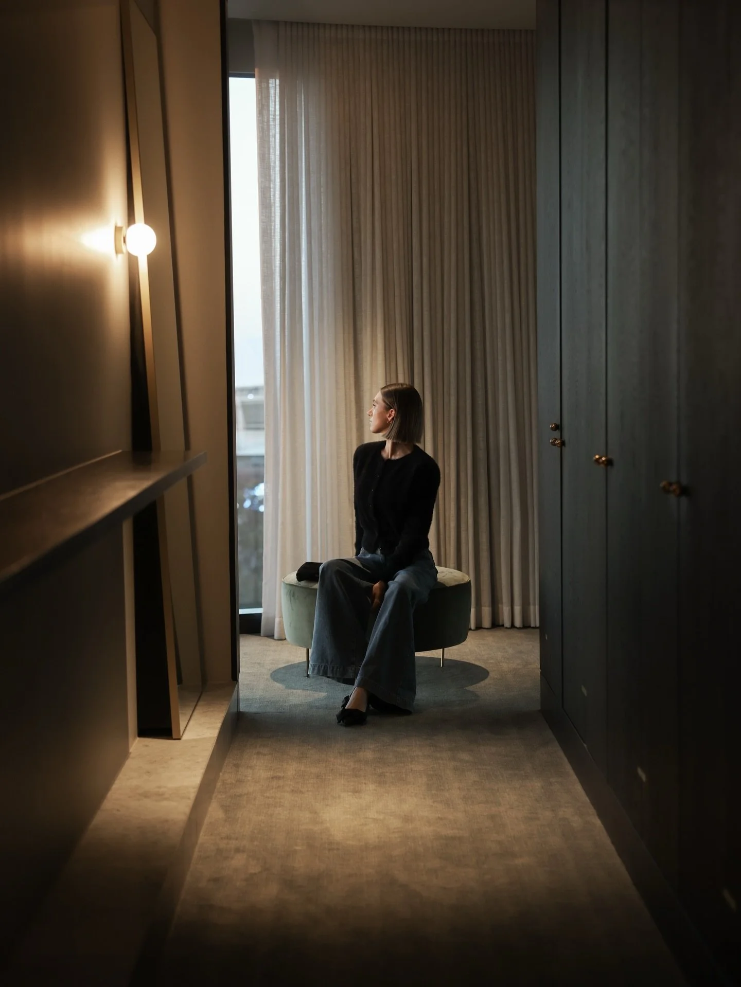 late night cocktails early morning coffee 🏙️🍸💌 @eosbyskycity 
.
.
.
.
.
#adelaide #citystay #datenight #adelaidecity #southaustralia