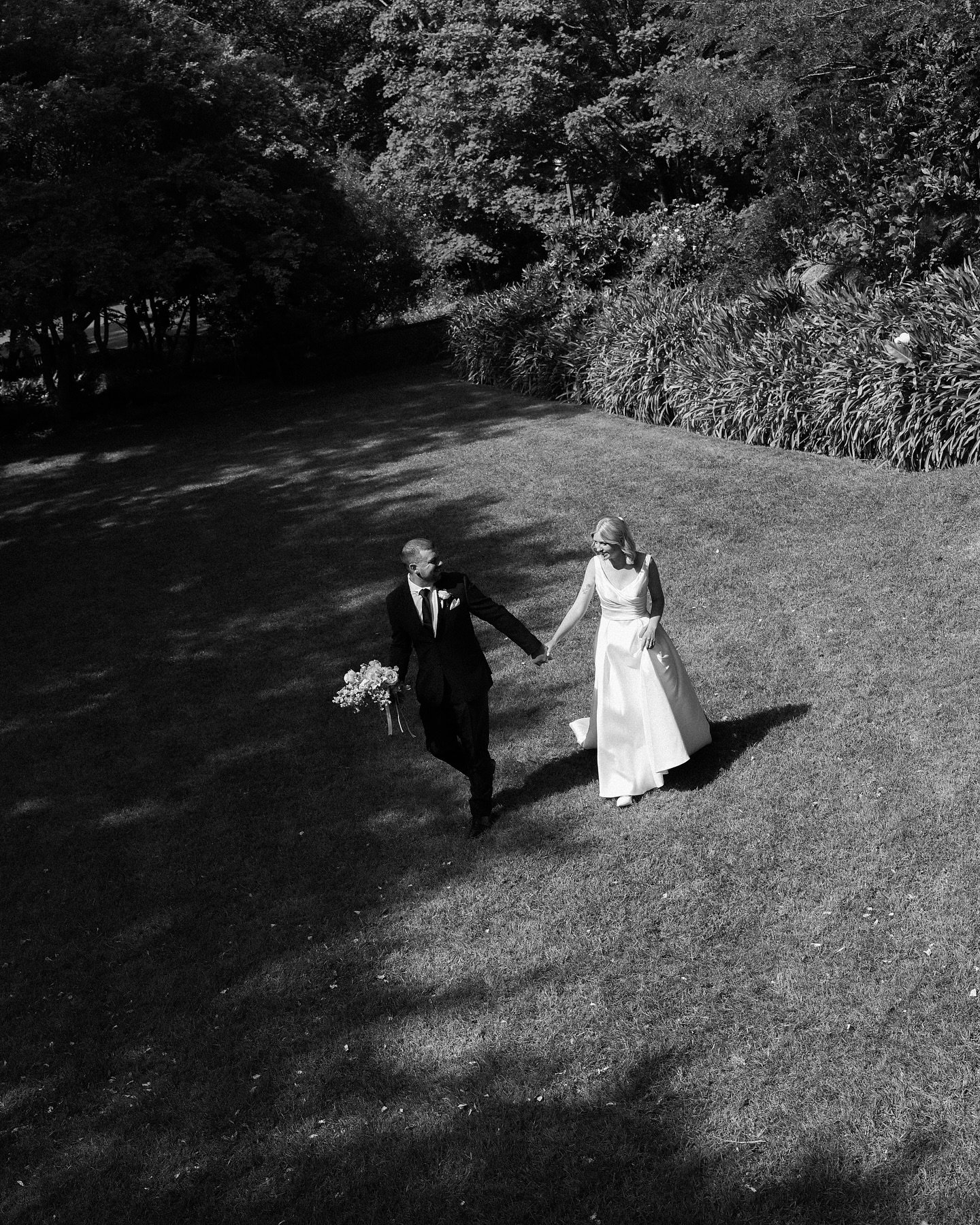A beautiful day in the Adelaide Hills 
.
.
.
.
.
#wedding #adelaideweddings #adelaidehills #weddingphotographers #weddingphotography #weddingphotographer #weddingphotos #weddingday #adelaidehillswedding #weddingshoot #weddingphotos