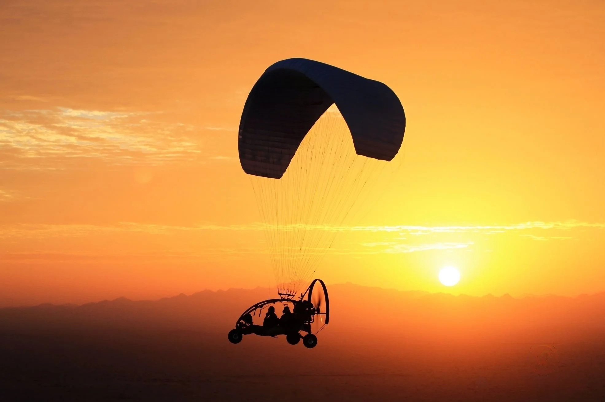 paramotor-desert-sunrise51-transformed.jpeg