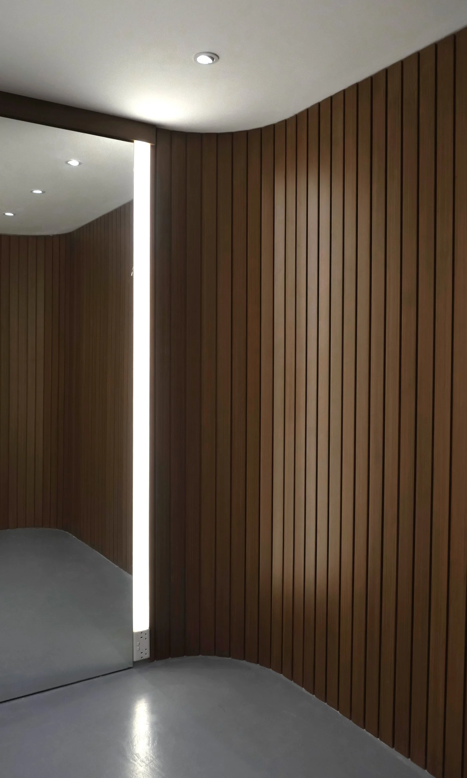 Wooden Cabin (Due to limited space, best for duo teams for max. productivity)