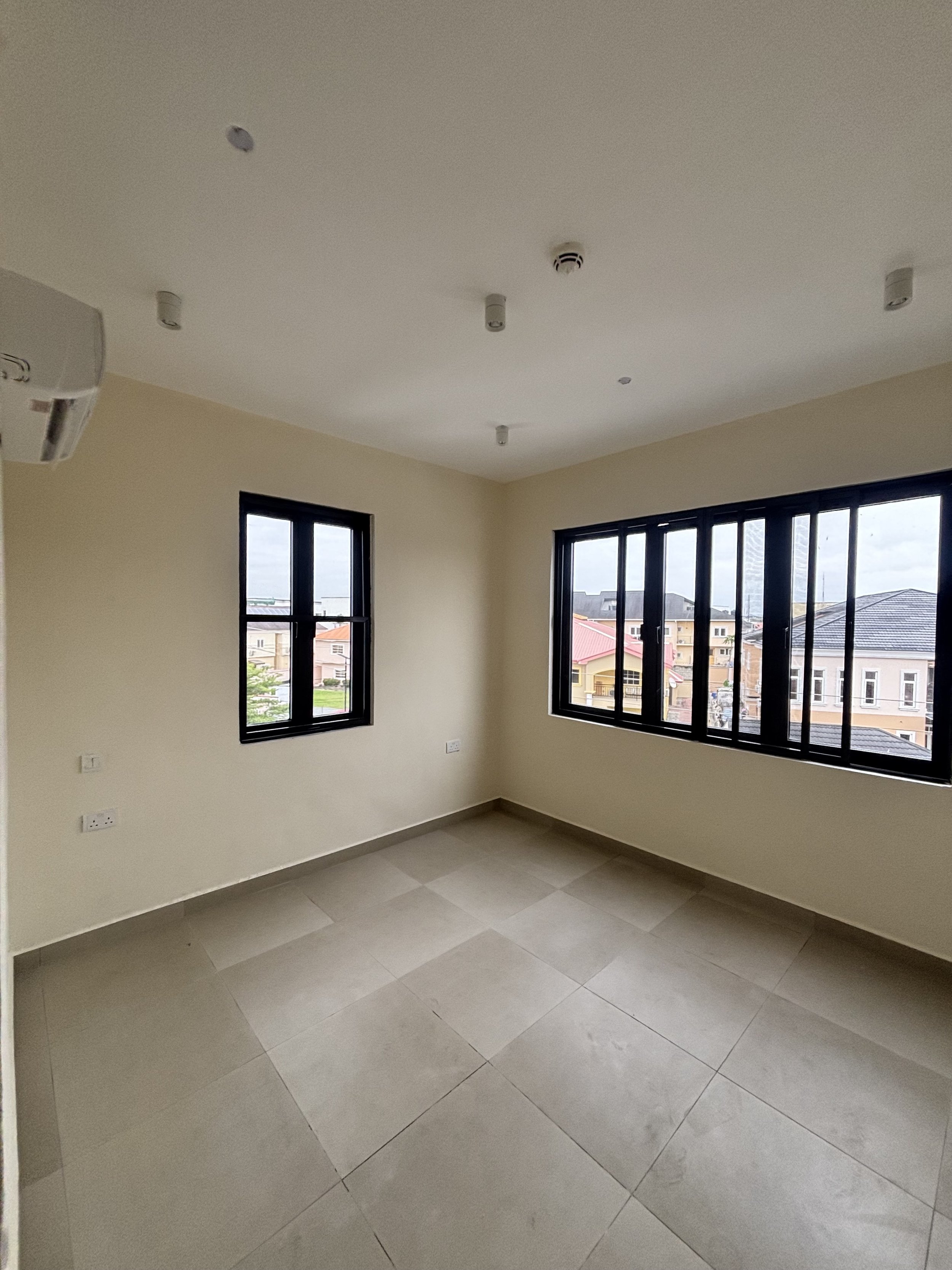 3 Bedroom Apartments With Bq for Sale at Lekki Phase 1