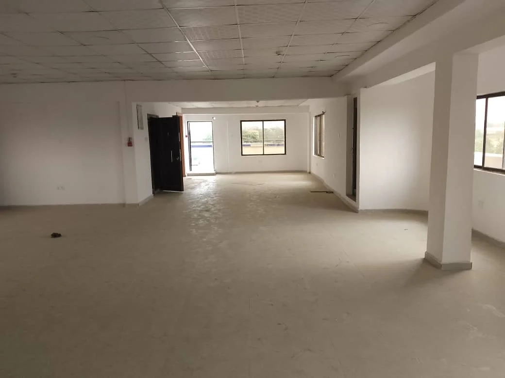 Pent Floor Open Plan Office Space for Rent