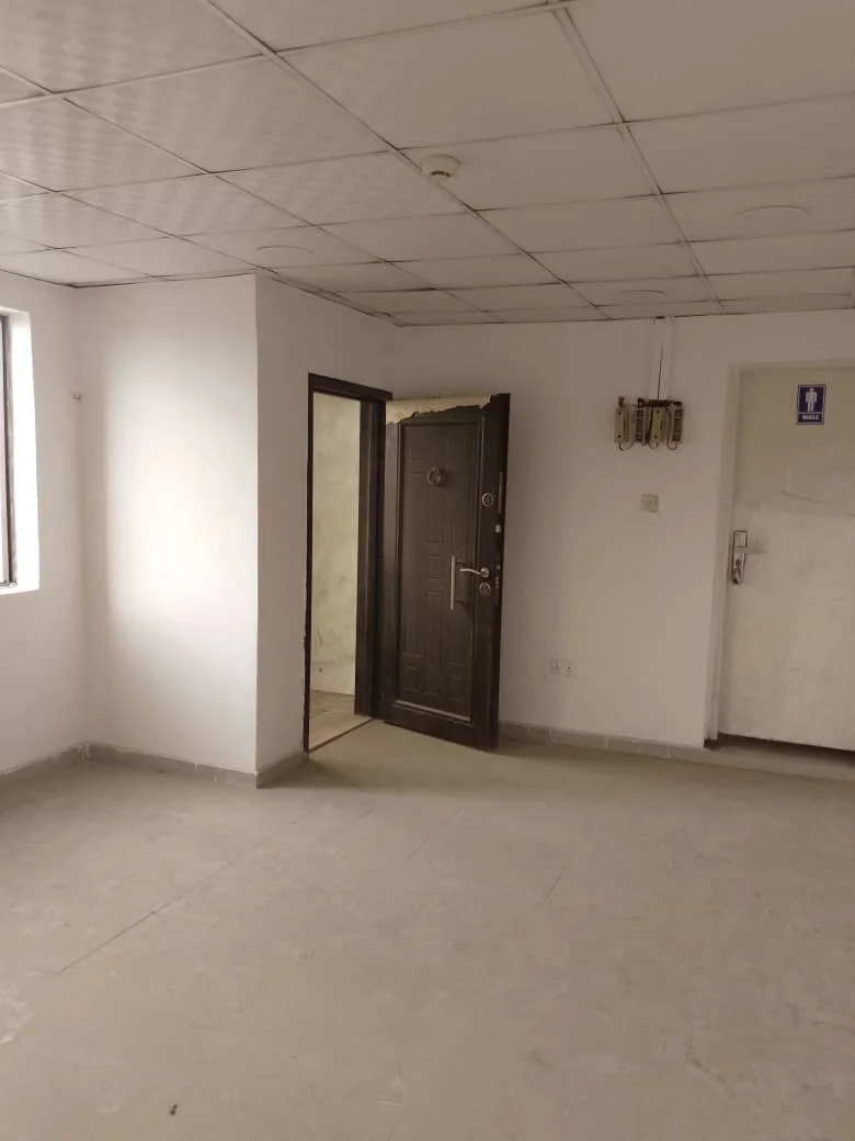 Pent Floor Open Plan Office Space for Rent
