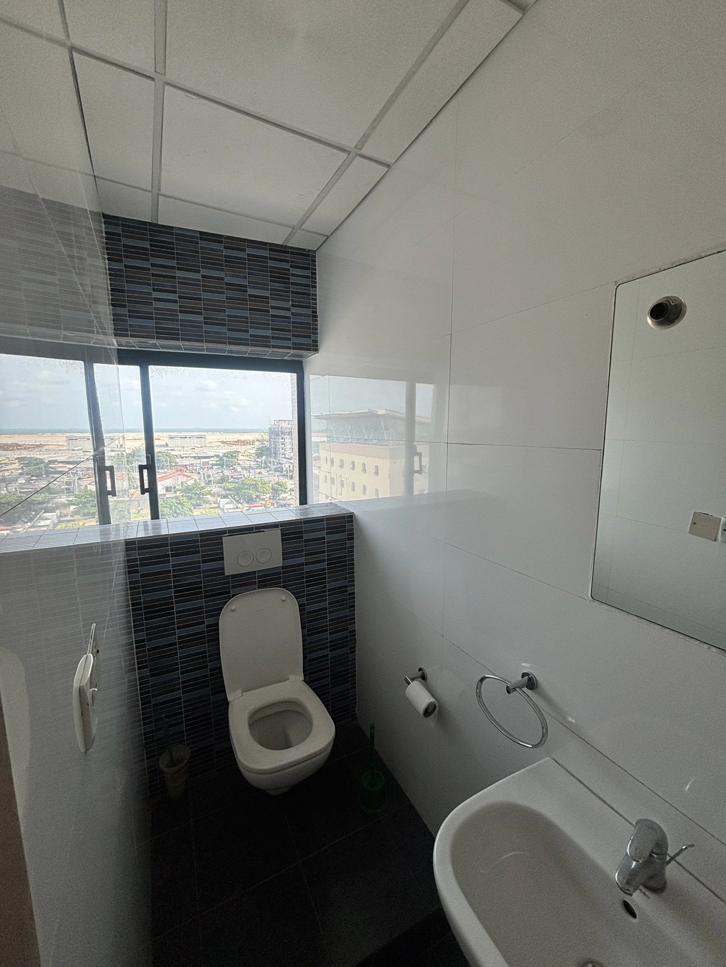 7th Floor Office Space for RENT