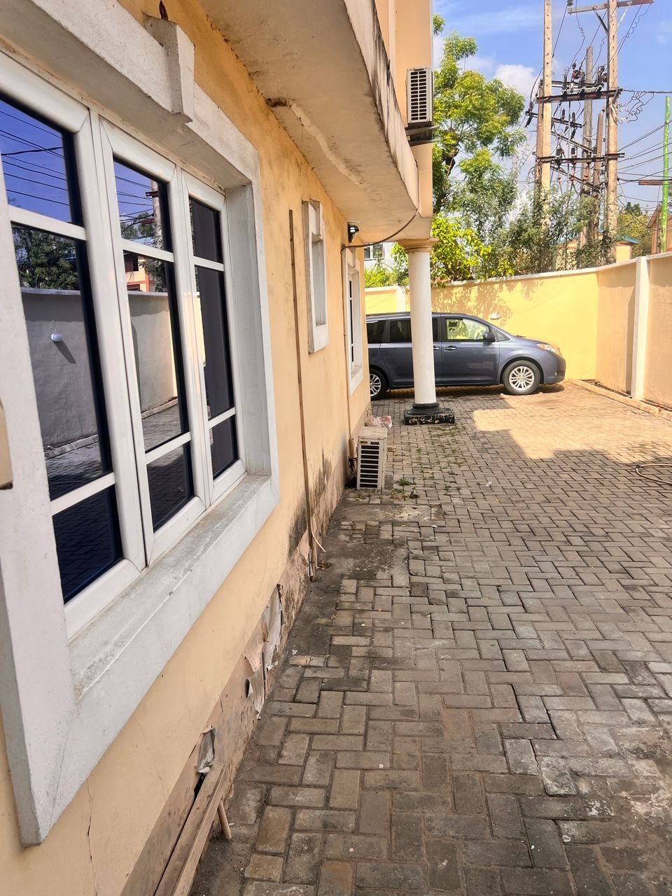 3 Bedroom Ground Floor Apartment for Rent at Maryland