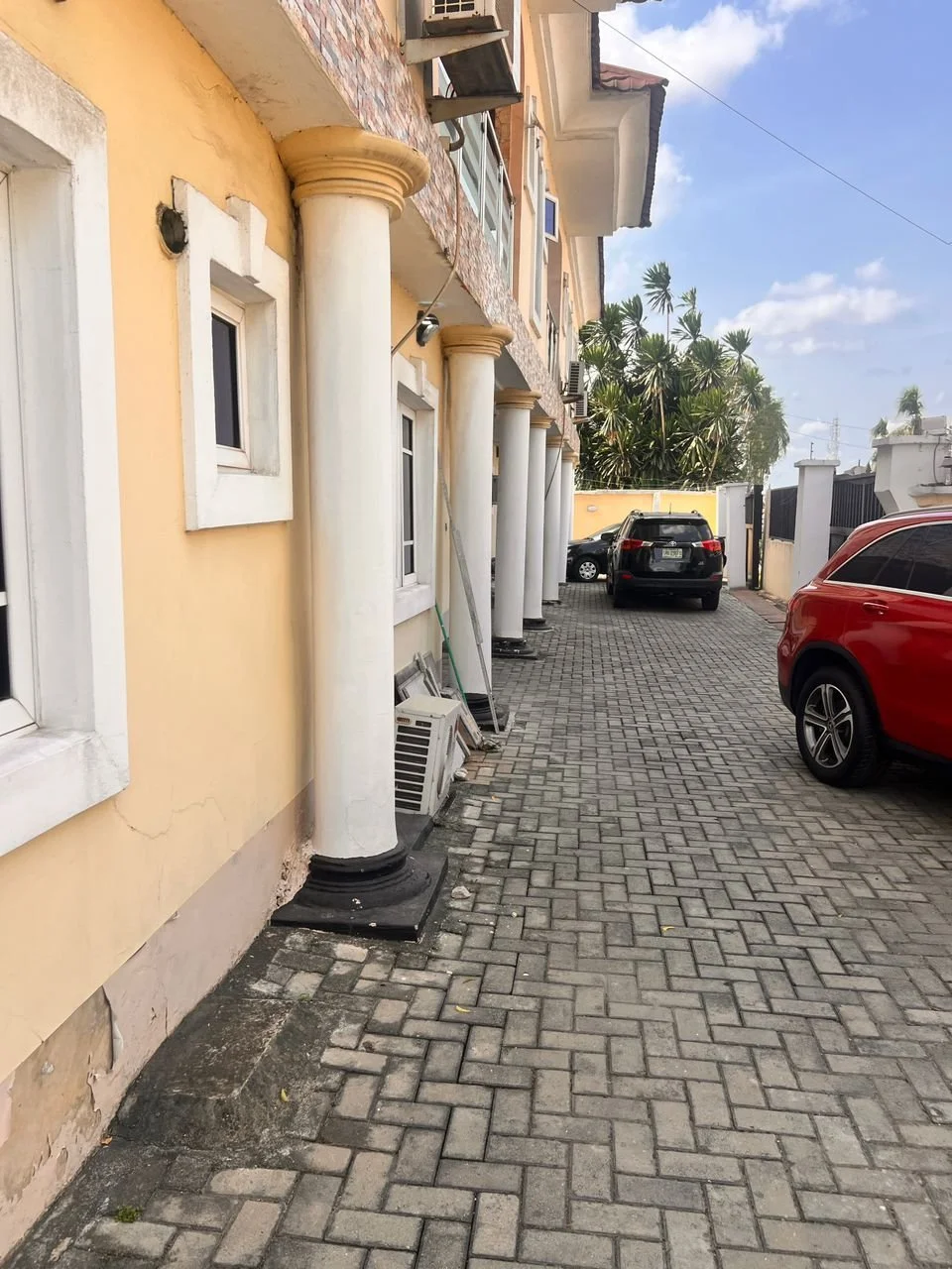 3 Bedroom Ground Floor Apartment for Rent at Maryland